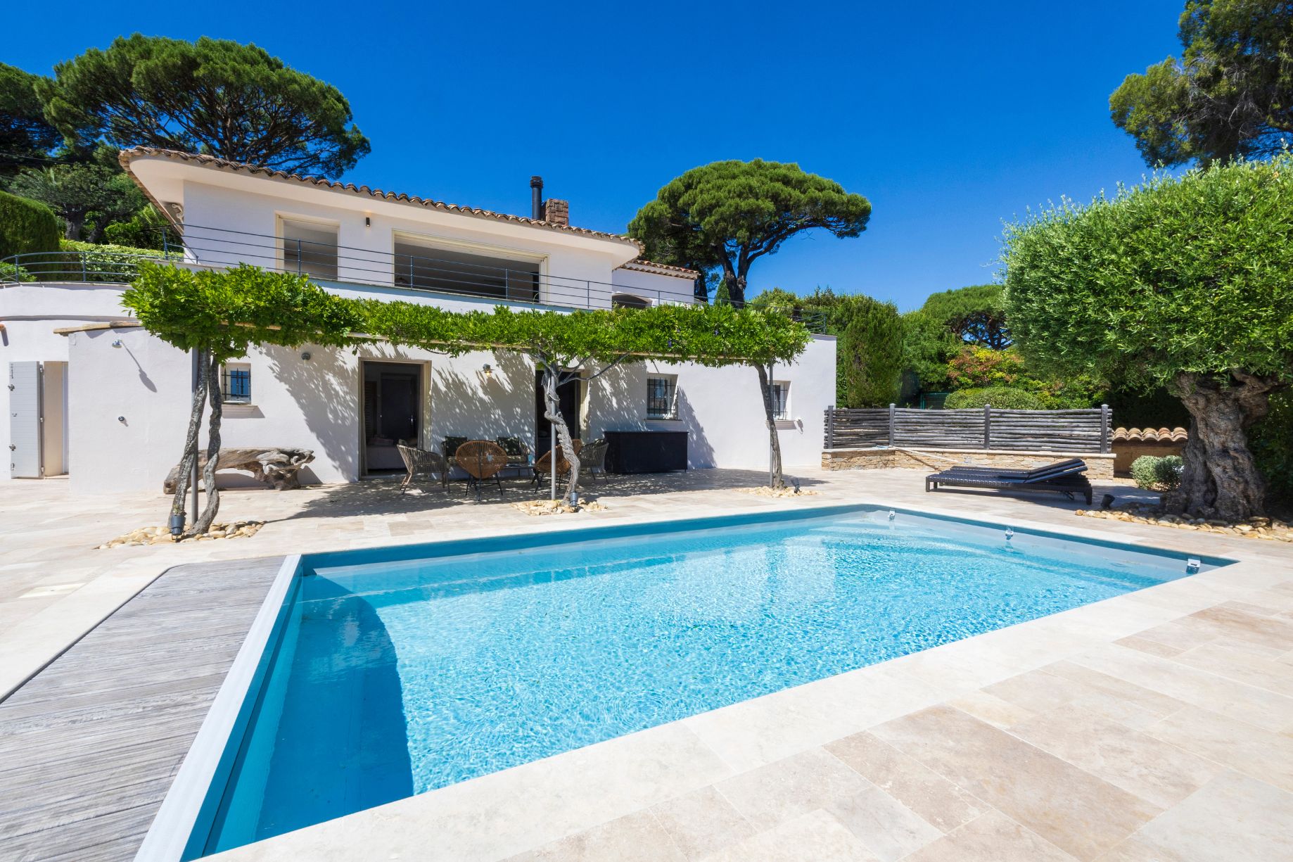 Villa Azurine in Côte d’Azur | From €409,000/share | Kocomo