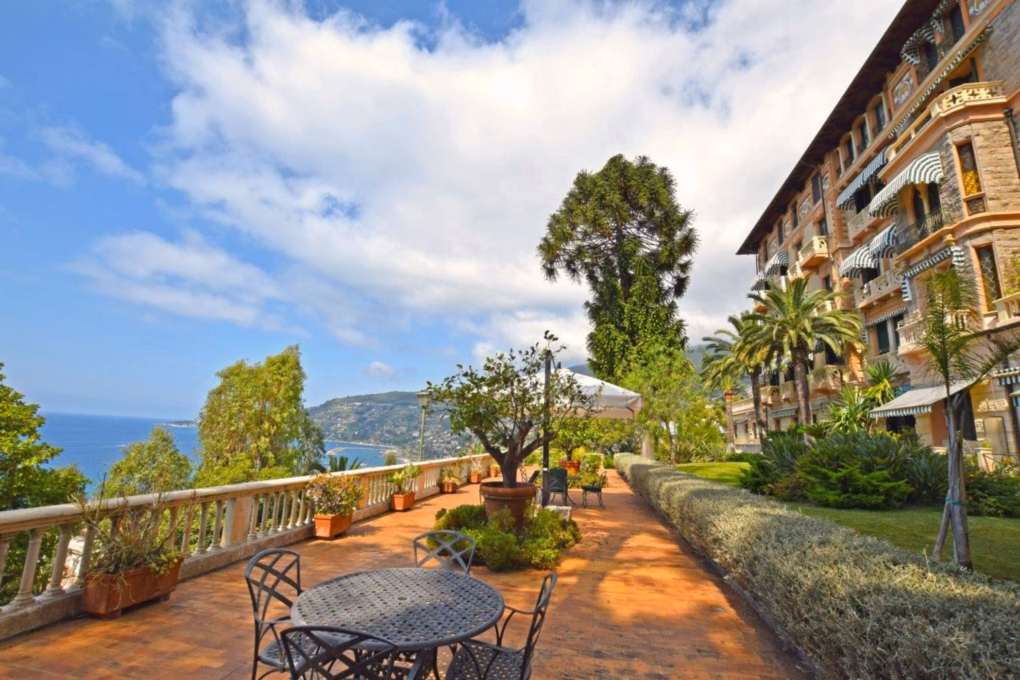 Terrazza Sanremo in Ospedaletti, Liguria | From €179,000/share | Kocomo