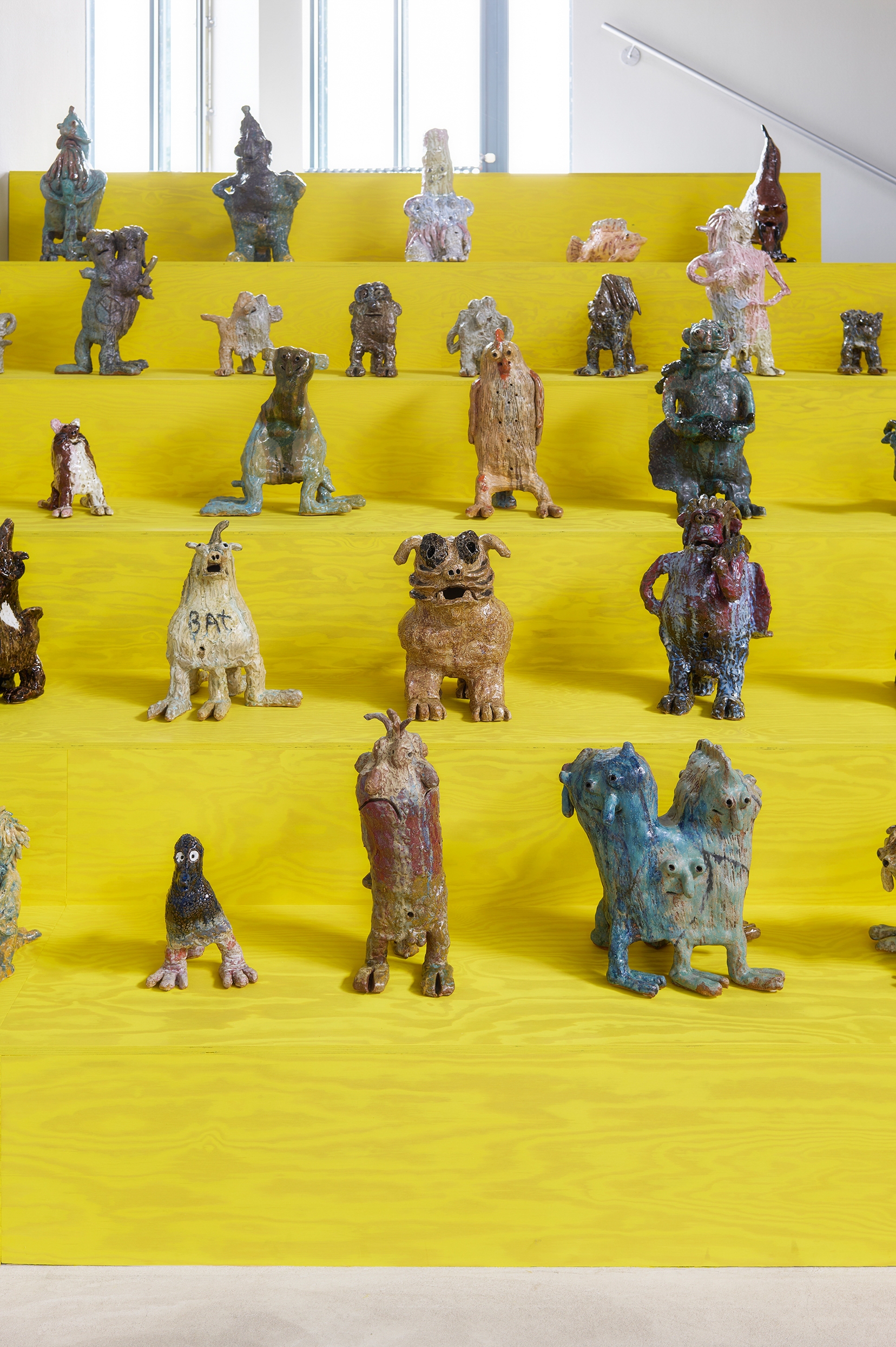 Kenneth Rasmussen, For helvede mand, 2025. Bifrost. ARKEN Museum for Samtidskunst. Foto: Anders Sune Berg