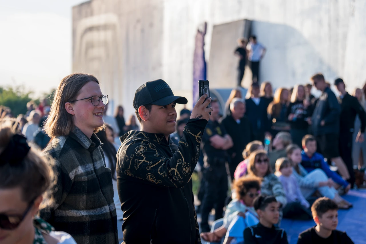 Unge til koncert til THIRD SPACE åbningsfest i juni 2025