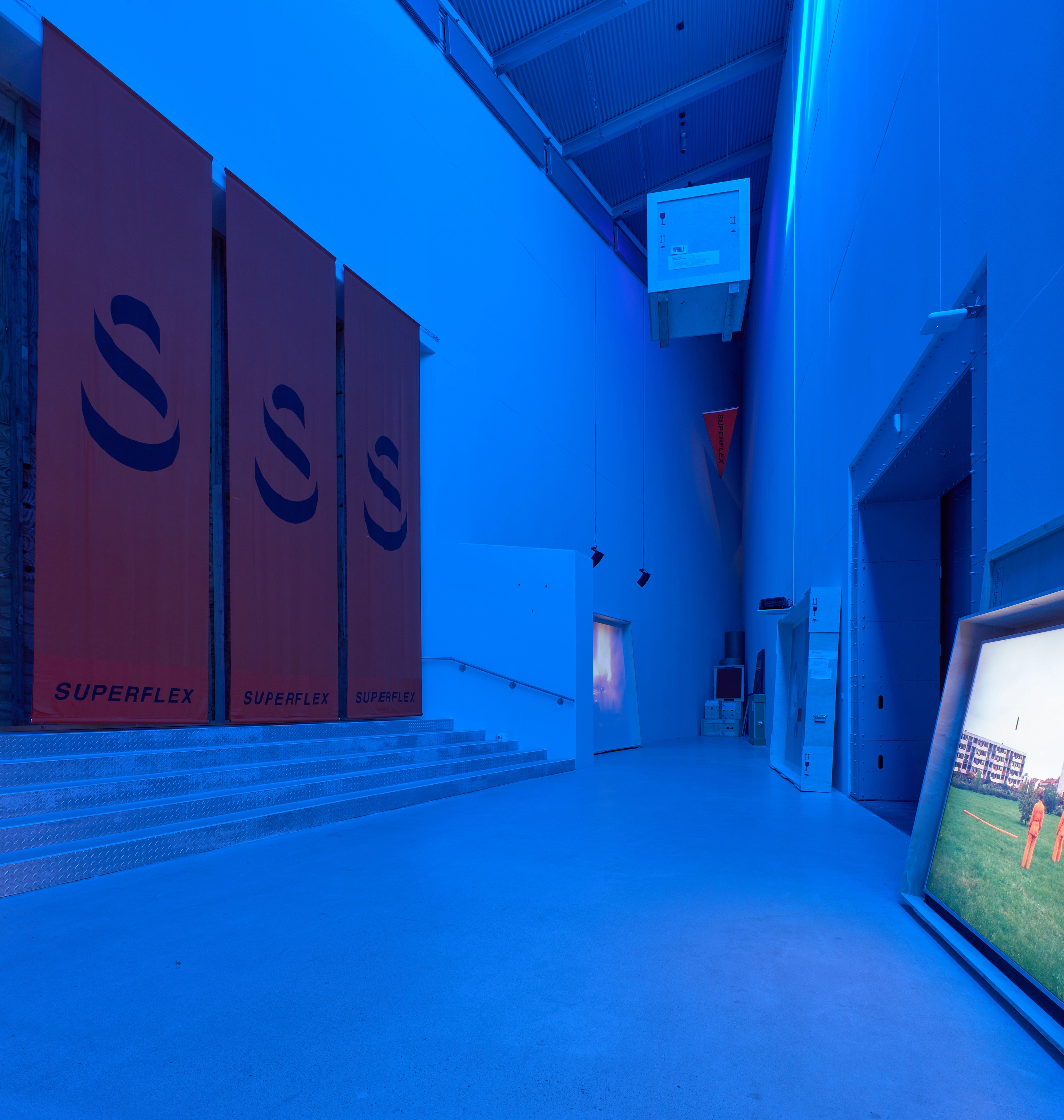 Come Hell Or High Water – SUPERFLEX. Installation view, ARKEN Museum for Samtidskunst, 2026. Foto: Anders Sune Berg