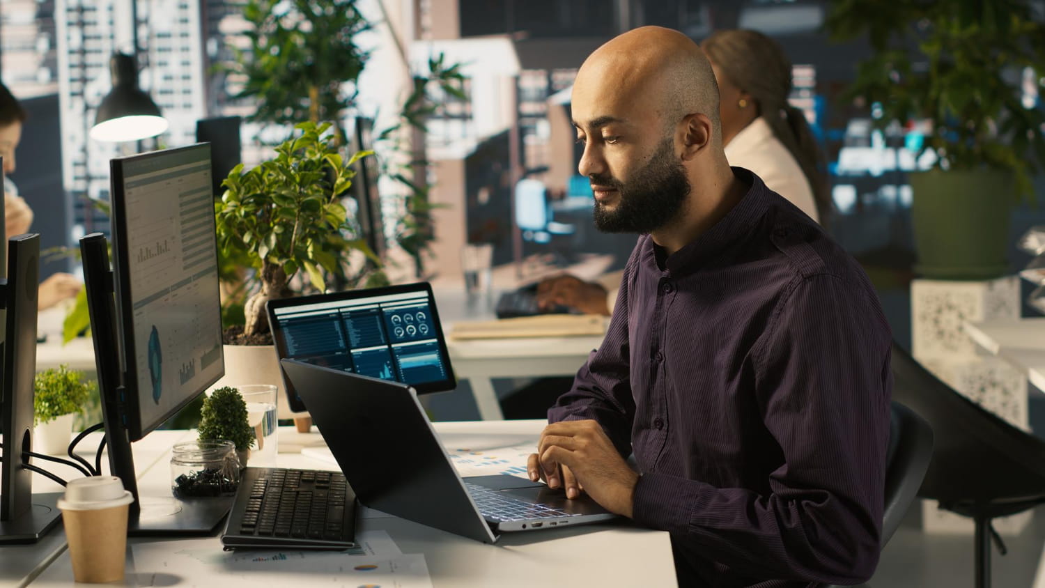 Zbiór narzędzi DevOps umożliwiających automatyzację i integrację