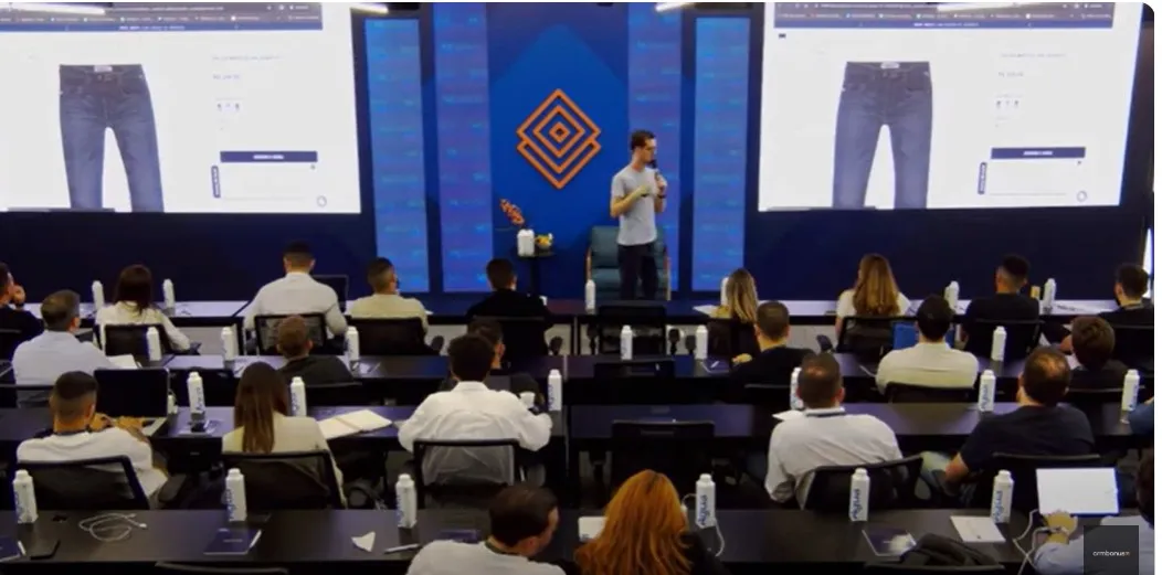 Gustavo Gadotti em painel apresentado na G4 Educação