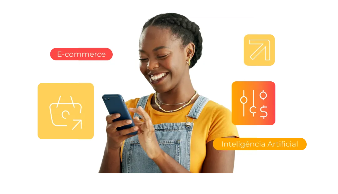 Mulher com o celular na mão e inserção das palavras e-commerce e personalização