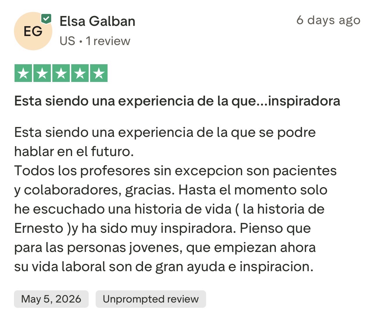 Reseña de estudiante en Trustpilot