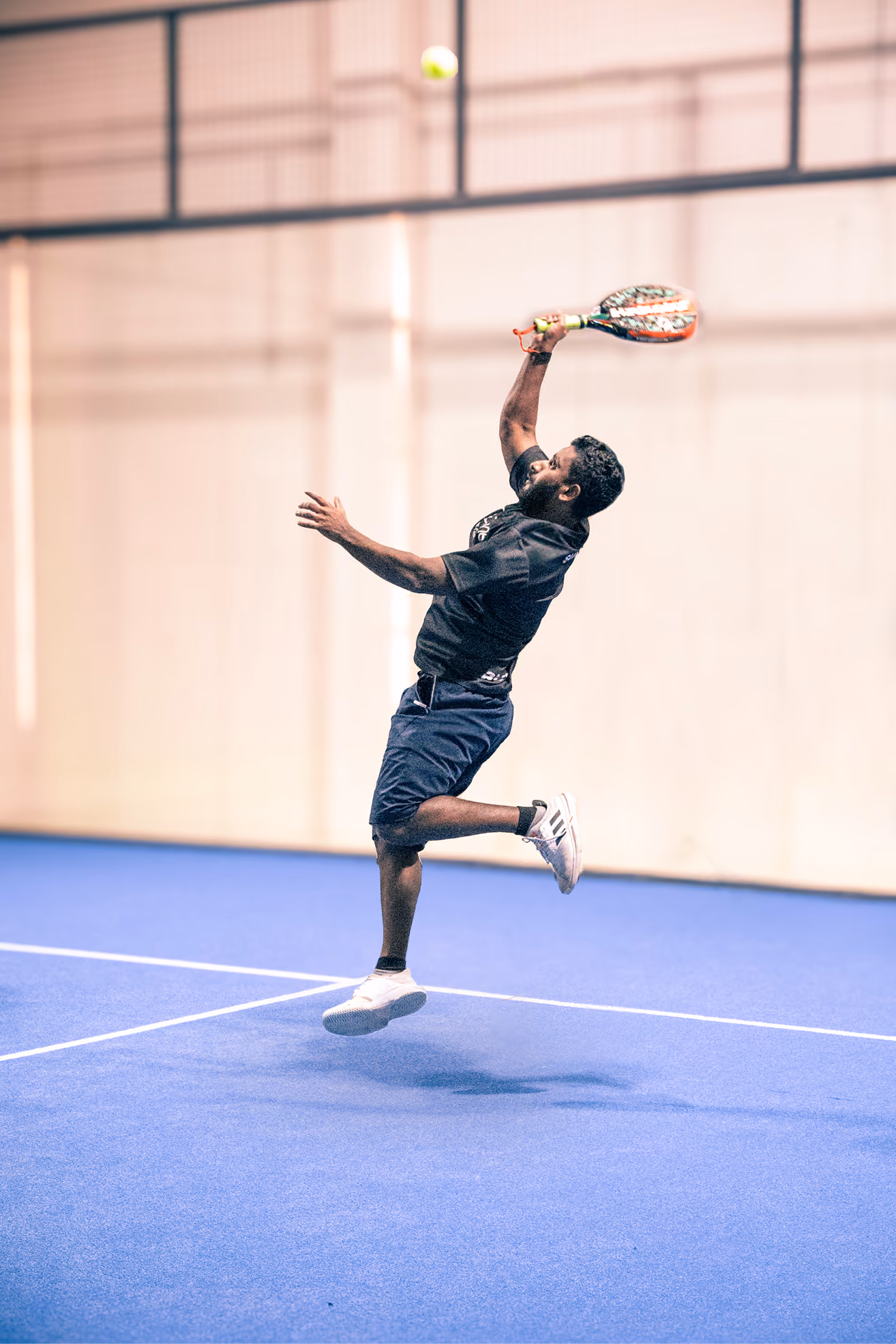 Padel partners preparing for the King/Queen of the Court D+/C- social.