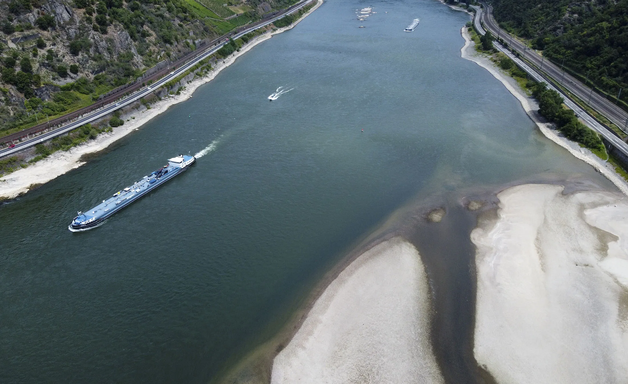 Europe's Low Water Levels Threaten Rhine River, Hit $80B Trade Lifeline - Bloomberg