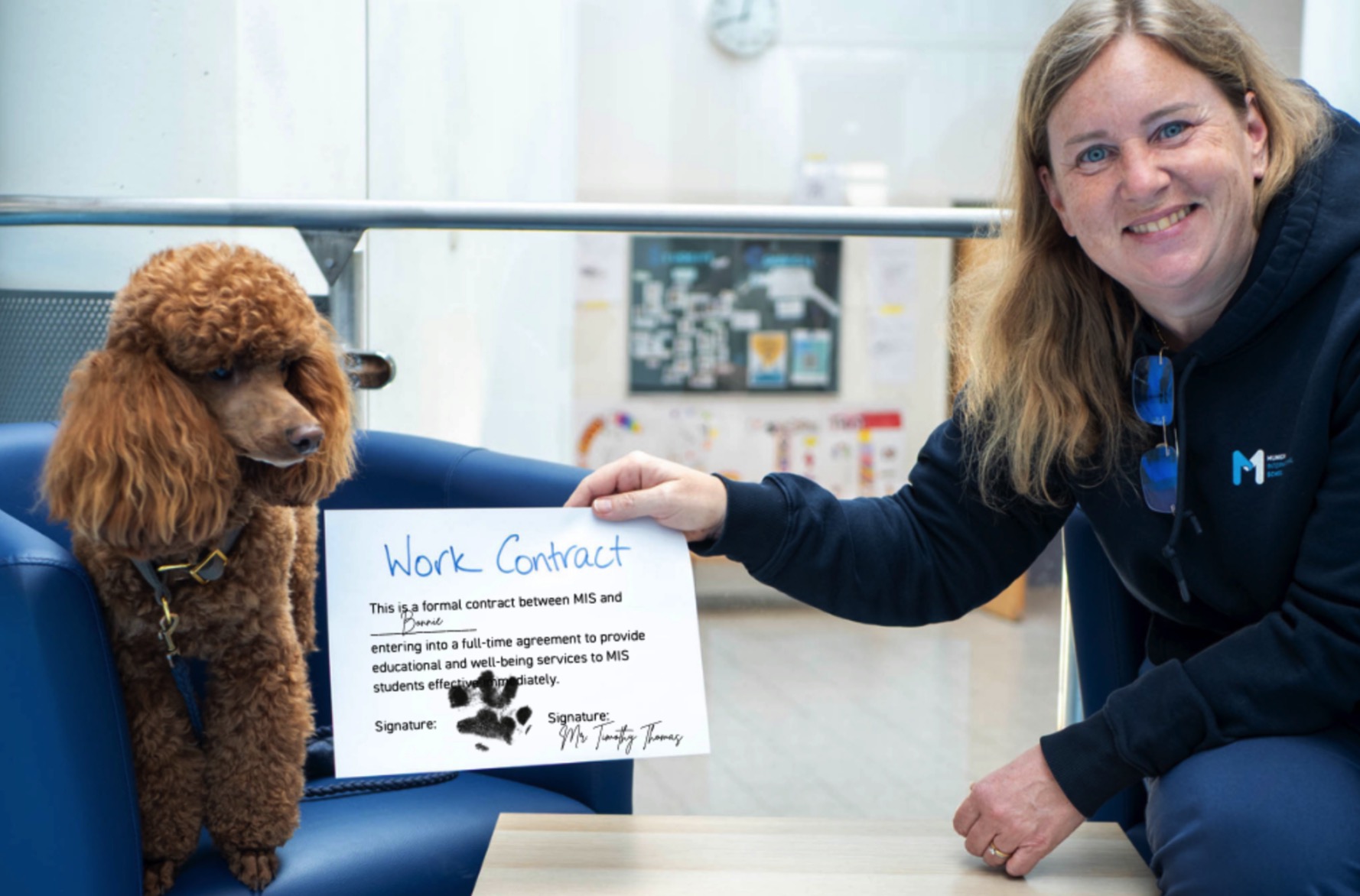 Munich IS Welcomes Bonnie: our new Therapy Dog and 1st non-human M Story!