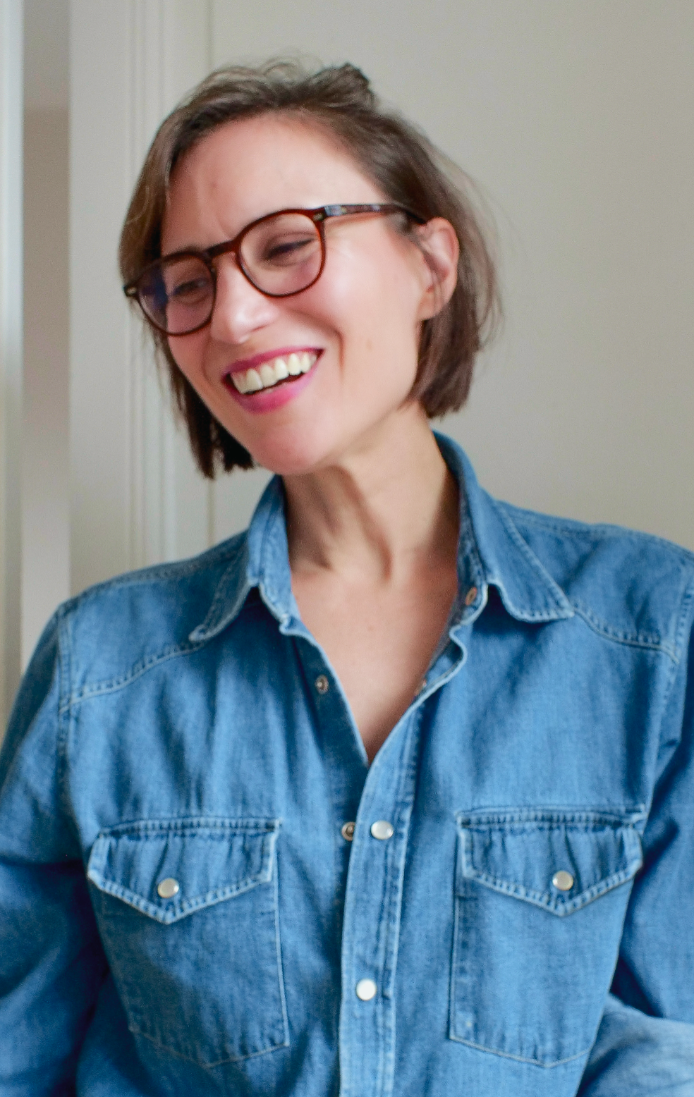 Emilie dans son cabinet de consultation