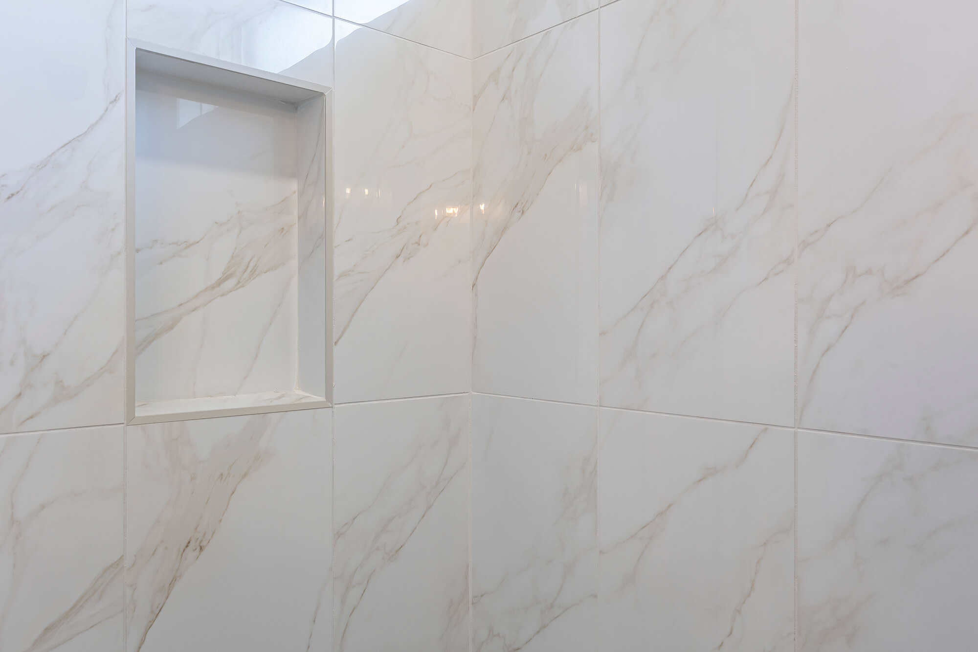 Verlaine II - Primary Shower (Tile & Niche) 1 (1).jpg