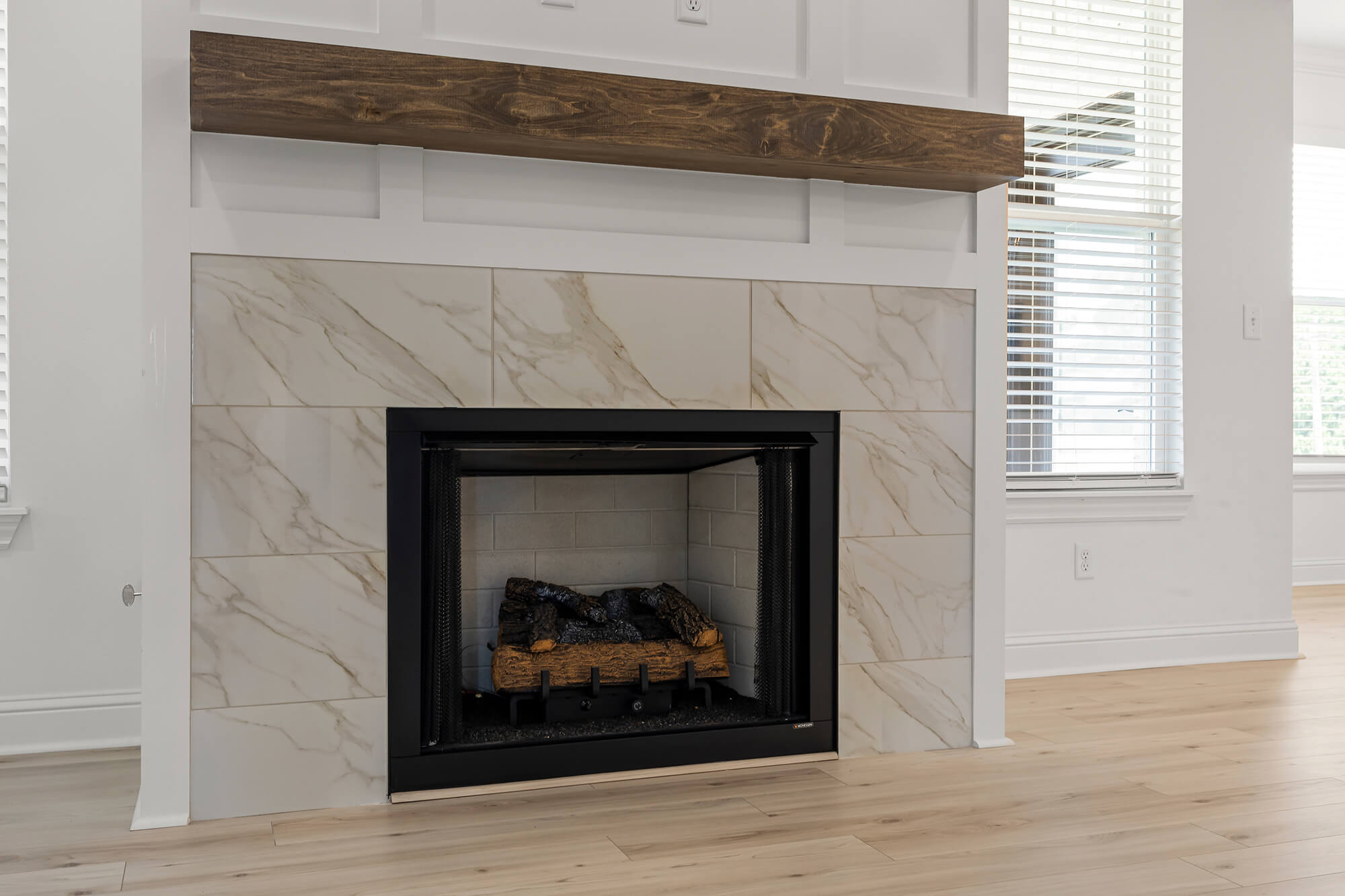 Verlaine - Living Room (Fireplace).jpg