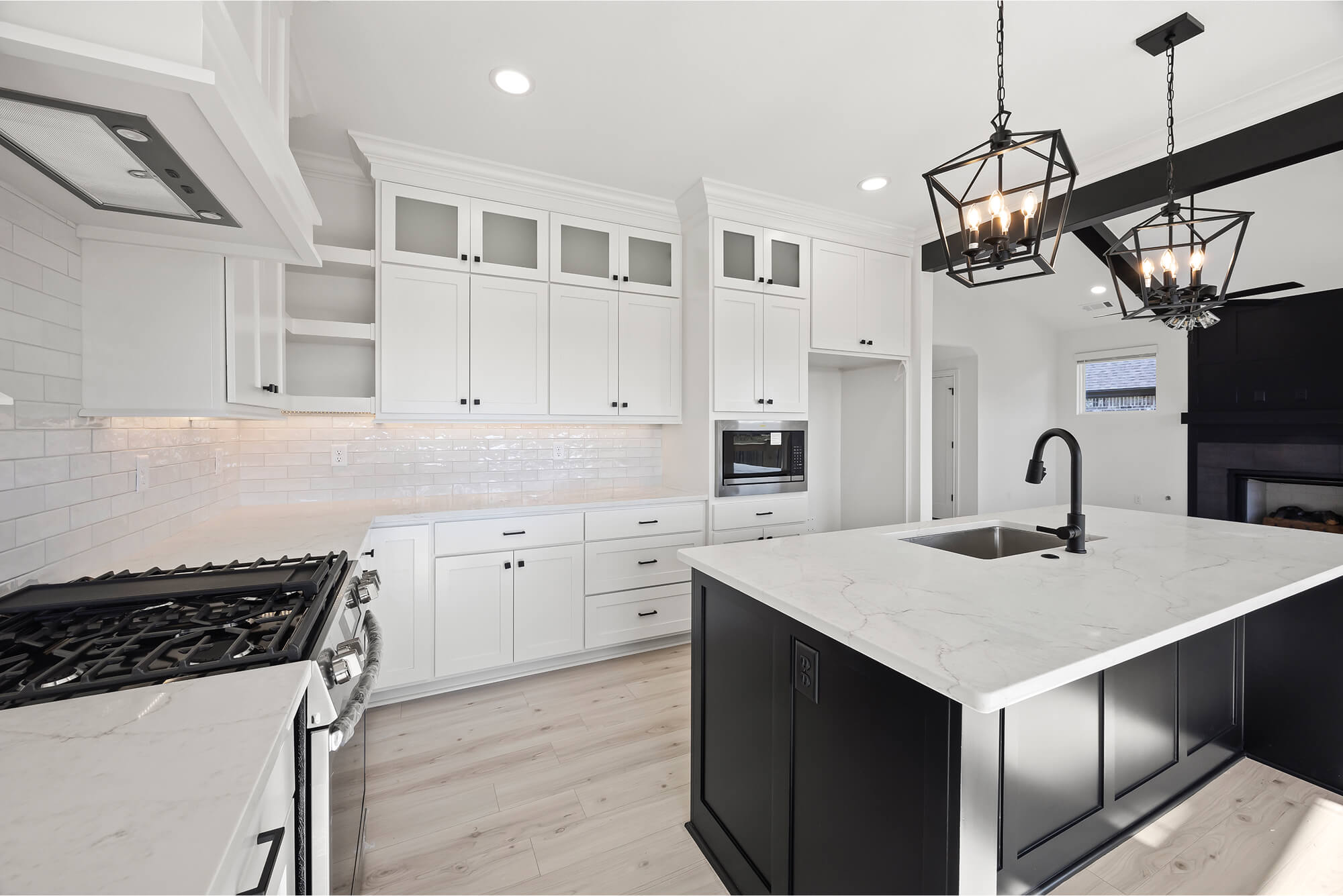 Bellingham - Kitchen (1).jpg