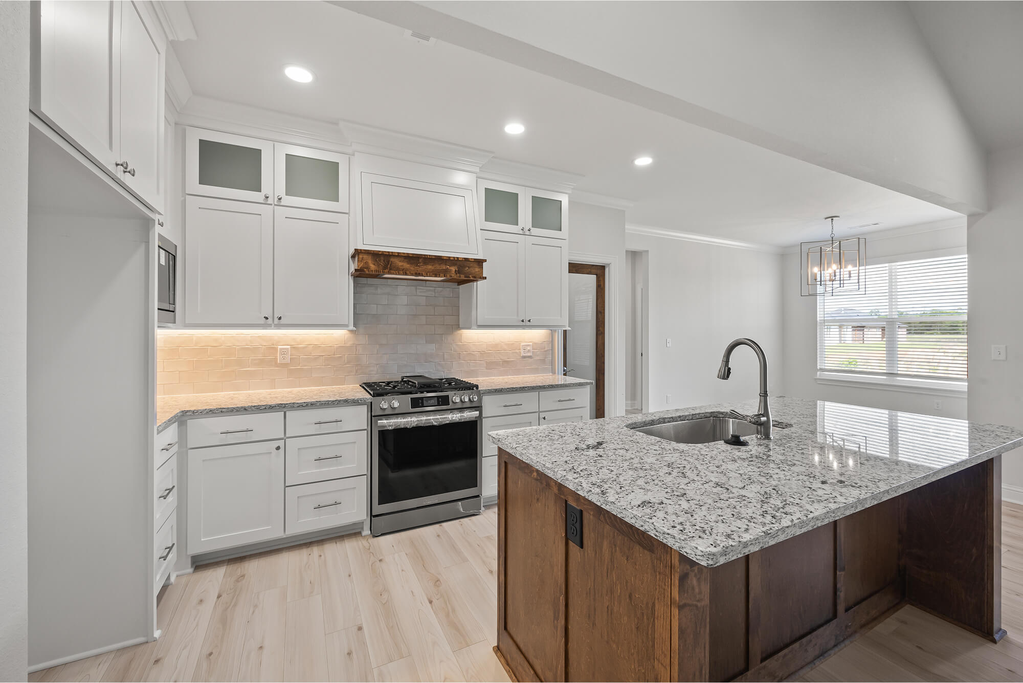 Beckham 3car E1 - Kitchen.jpg