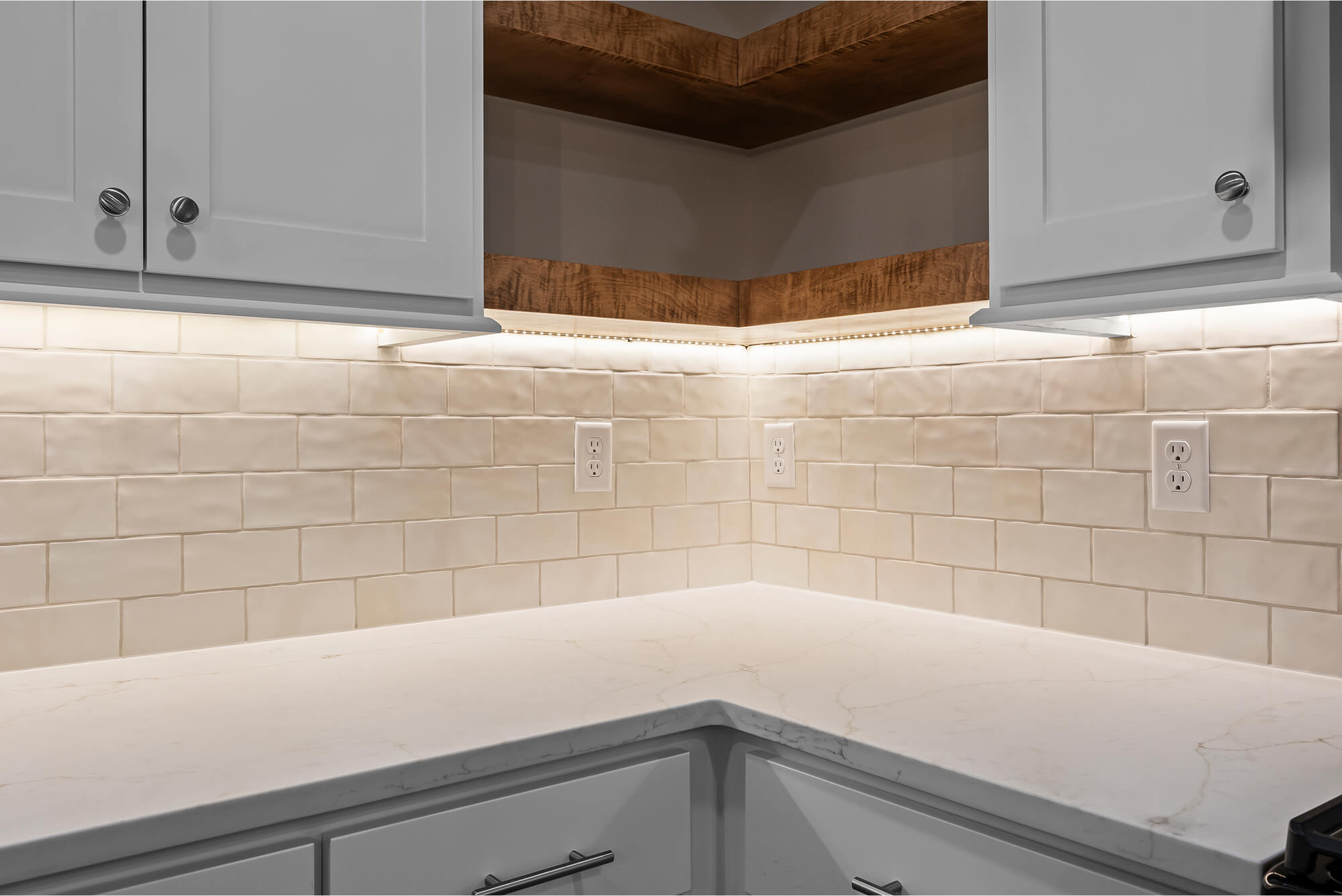 Baxter - Kitchen (Cabinets, Countertops & Tiles).jpg