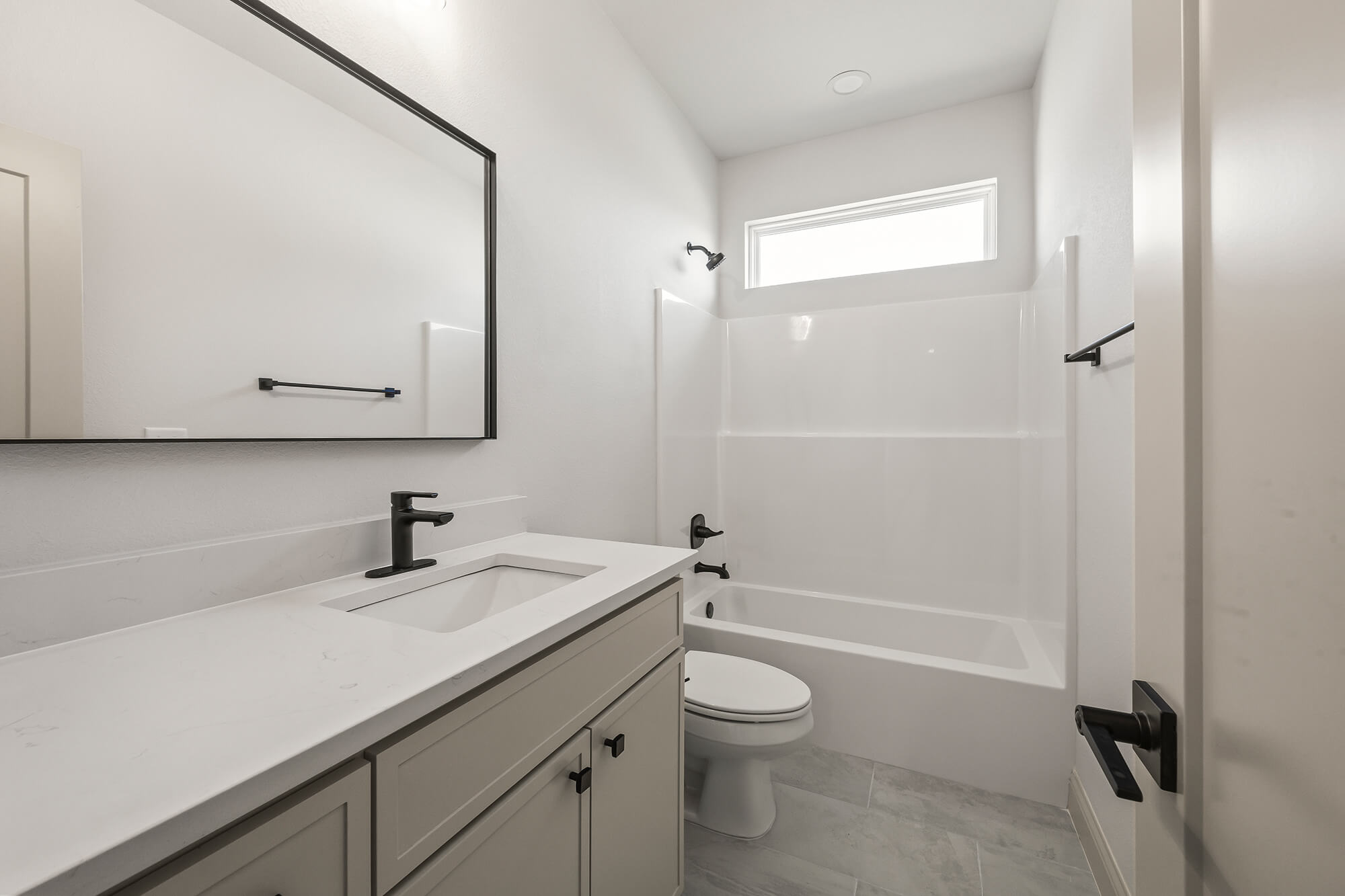 Beckham 3car E2 - Guest Bathroom.jpg