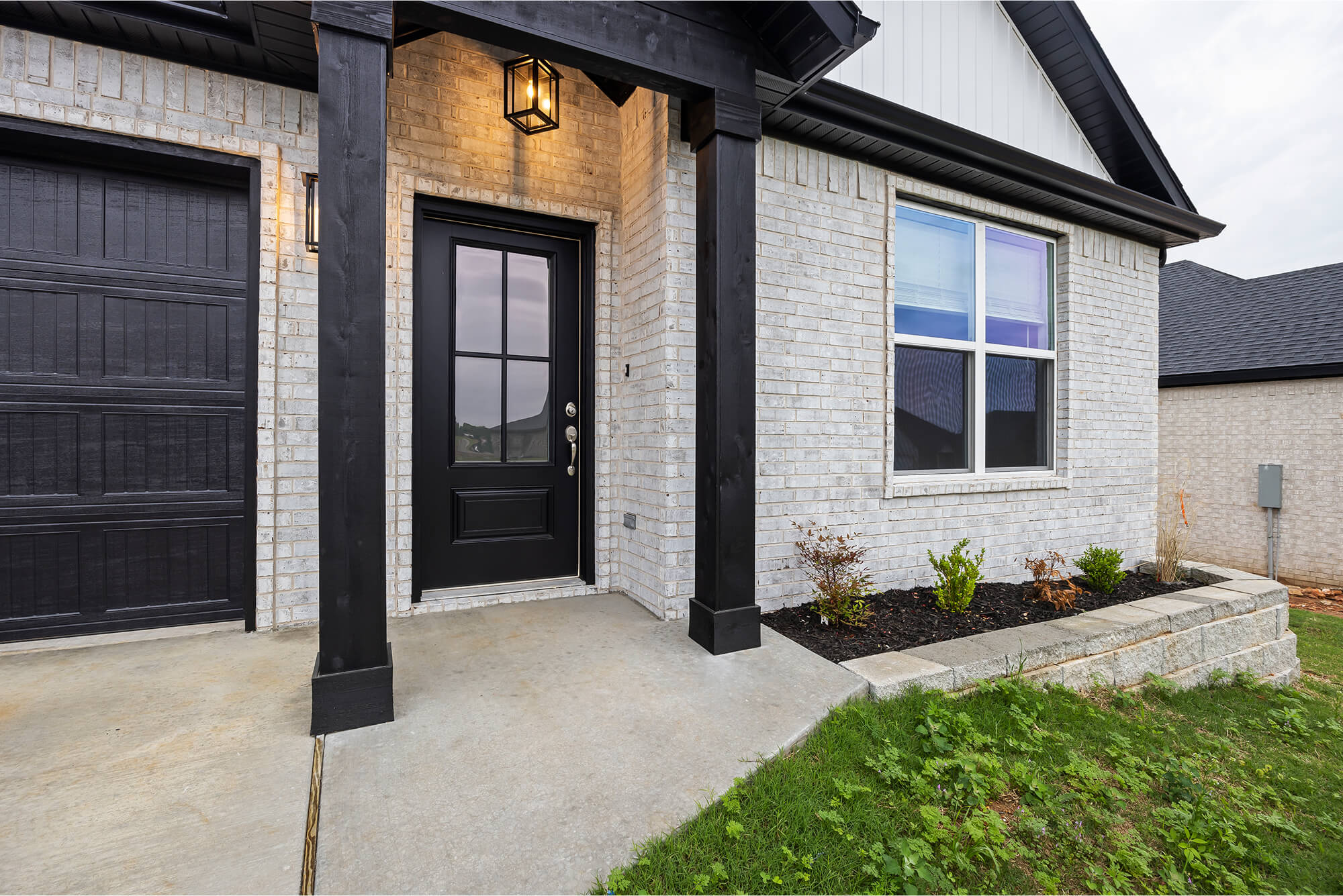 Baxter - Front Porch & Door.jpg