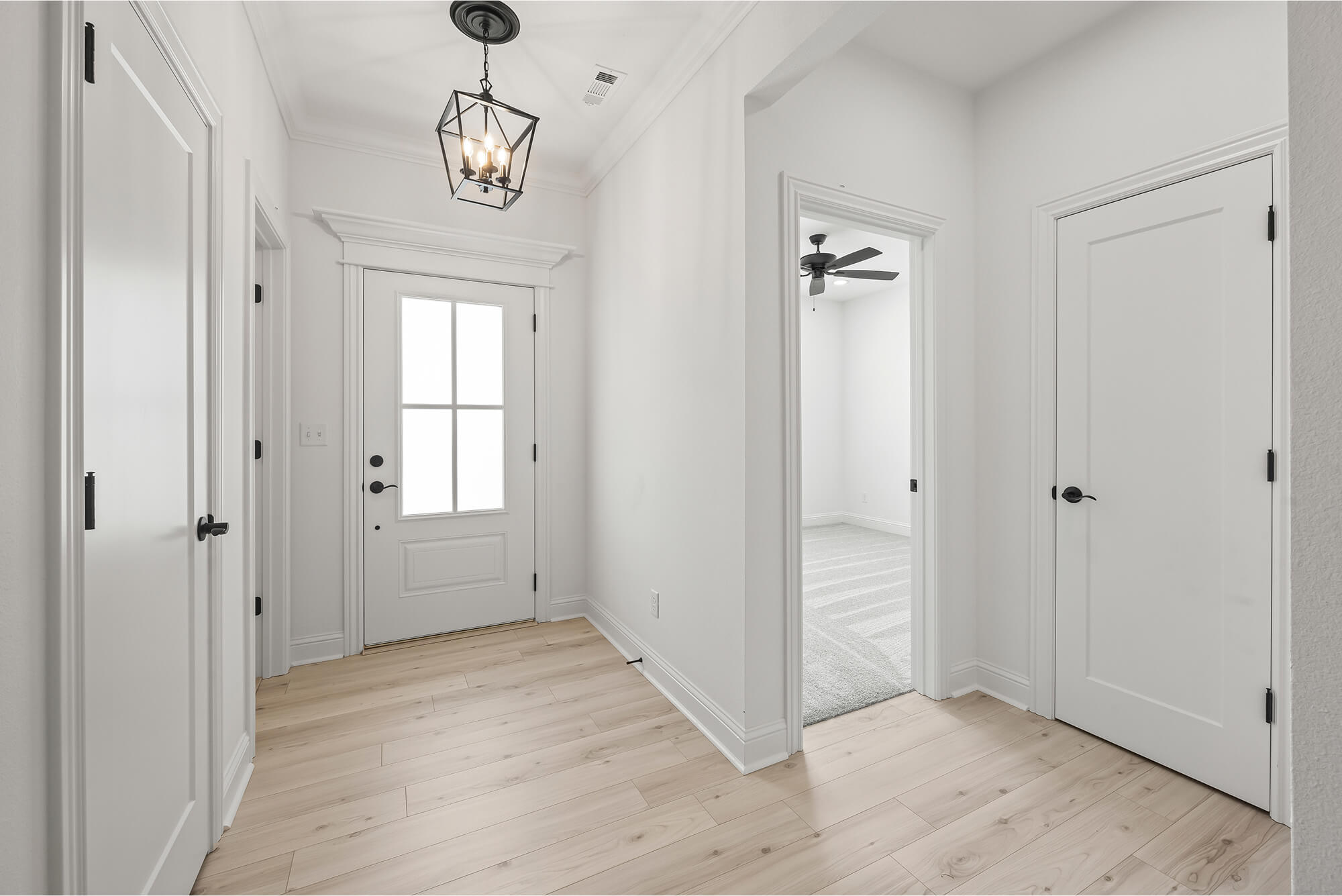 Verlaine - Entry Hall.jpg