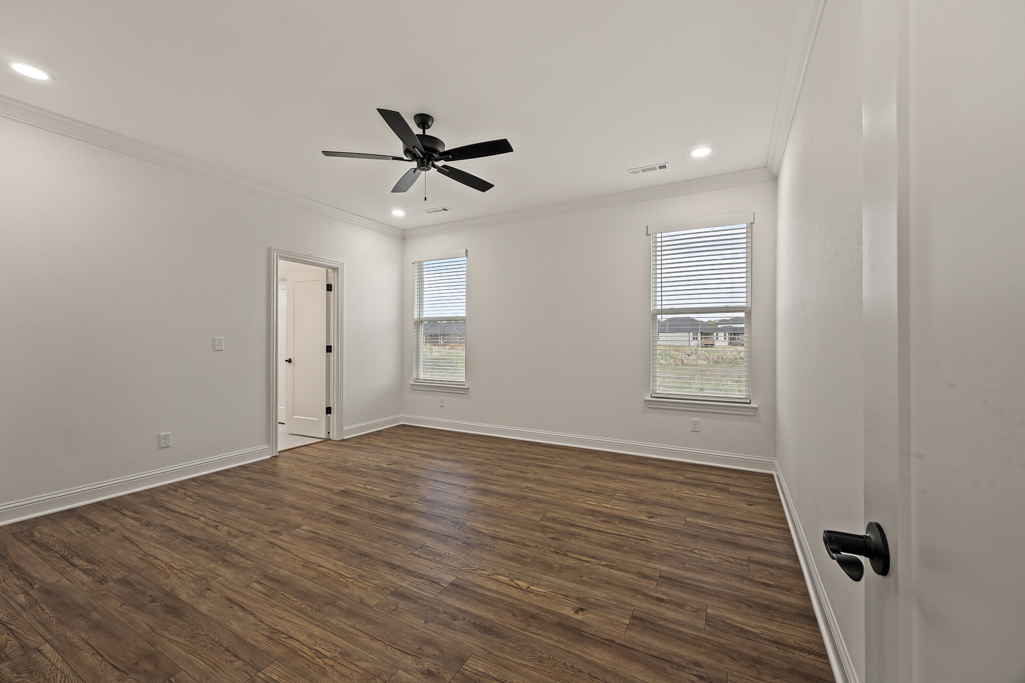 Collins - Bedroom.jpg