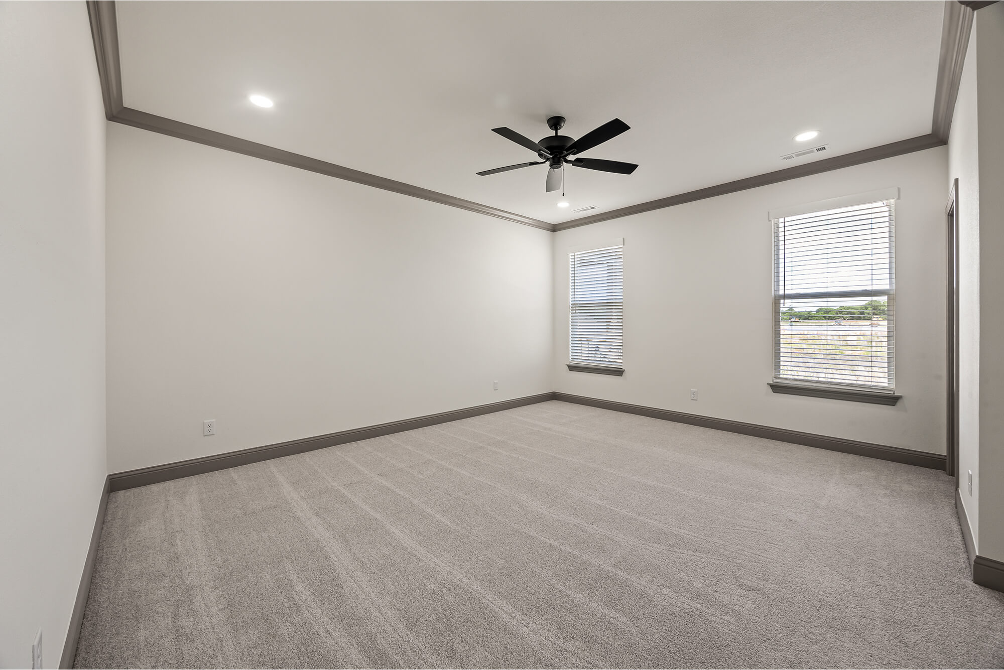 Baxter - Bedroom.jpg