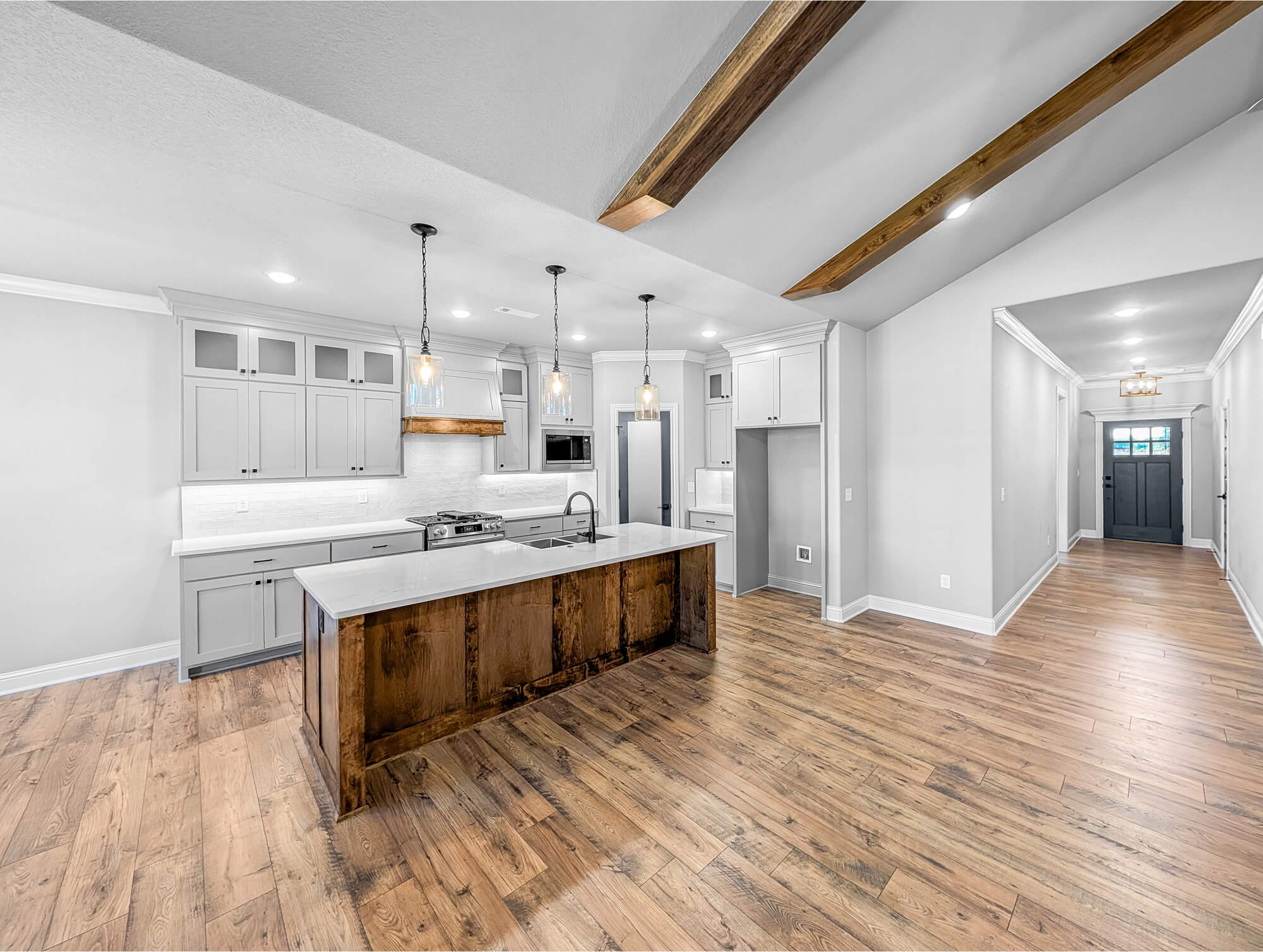 EW 70 Bergman Kitchen & Entry.jpg