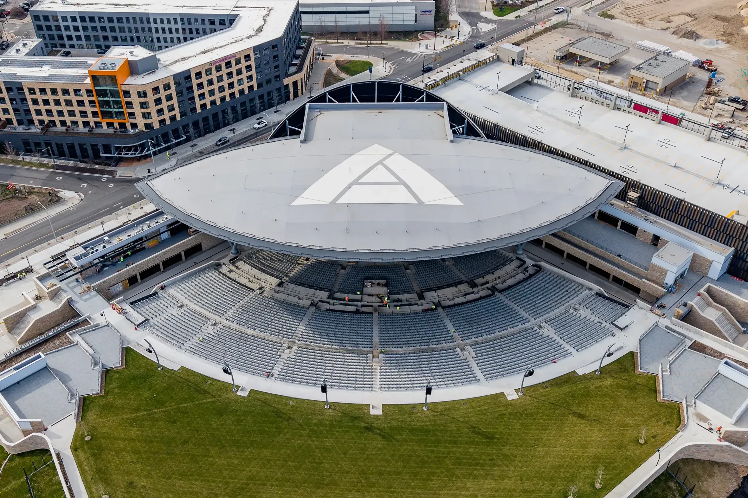 Acrisure Amphitheater