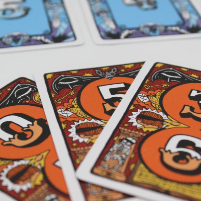 Parte trasera de las cartas del mala suerte