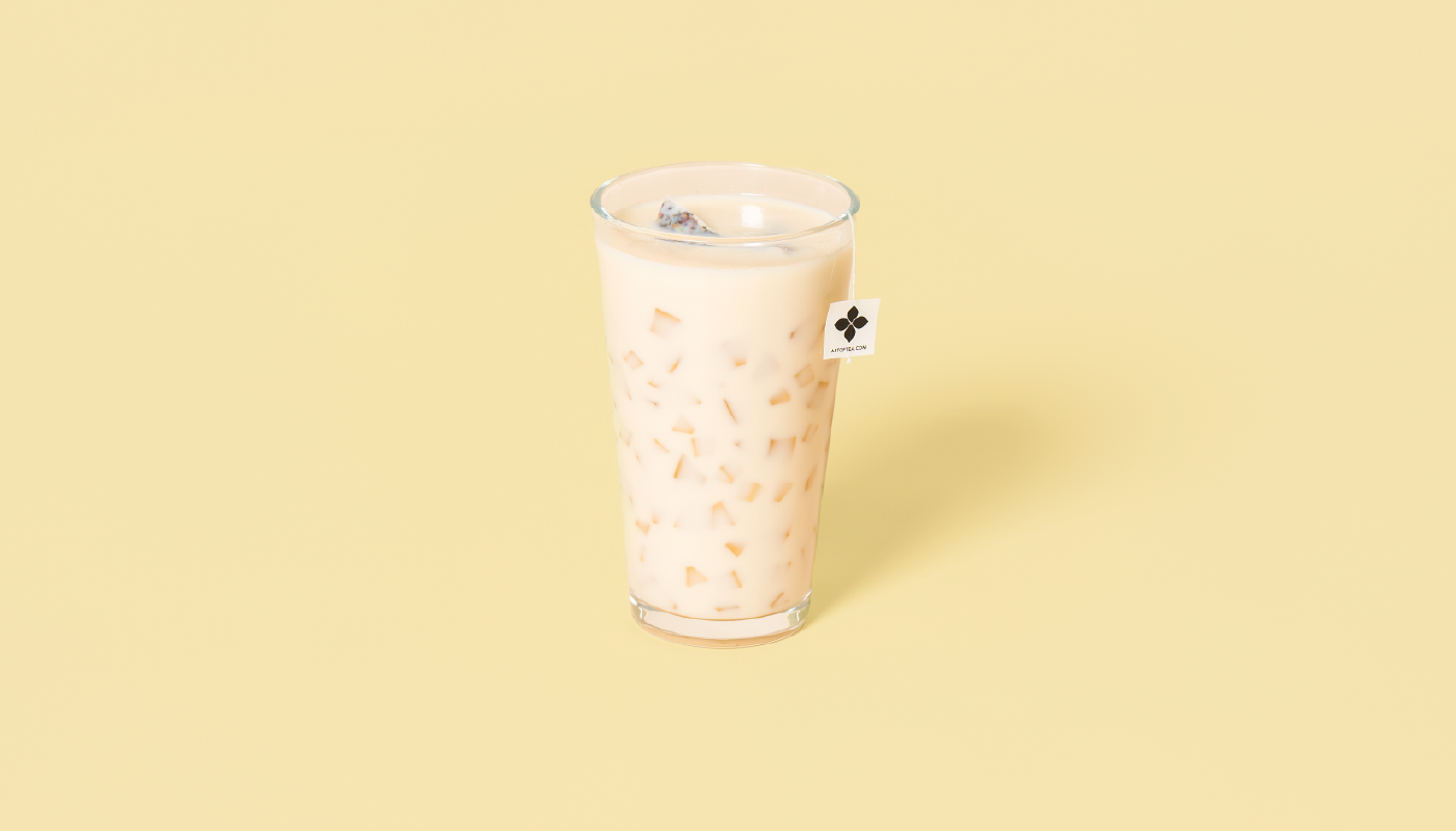 Iced White Coconut Tea Latte (16 oz)