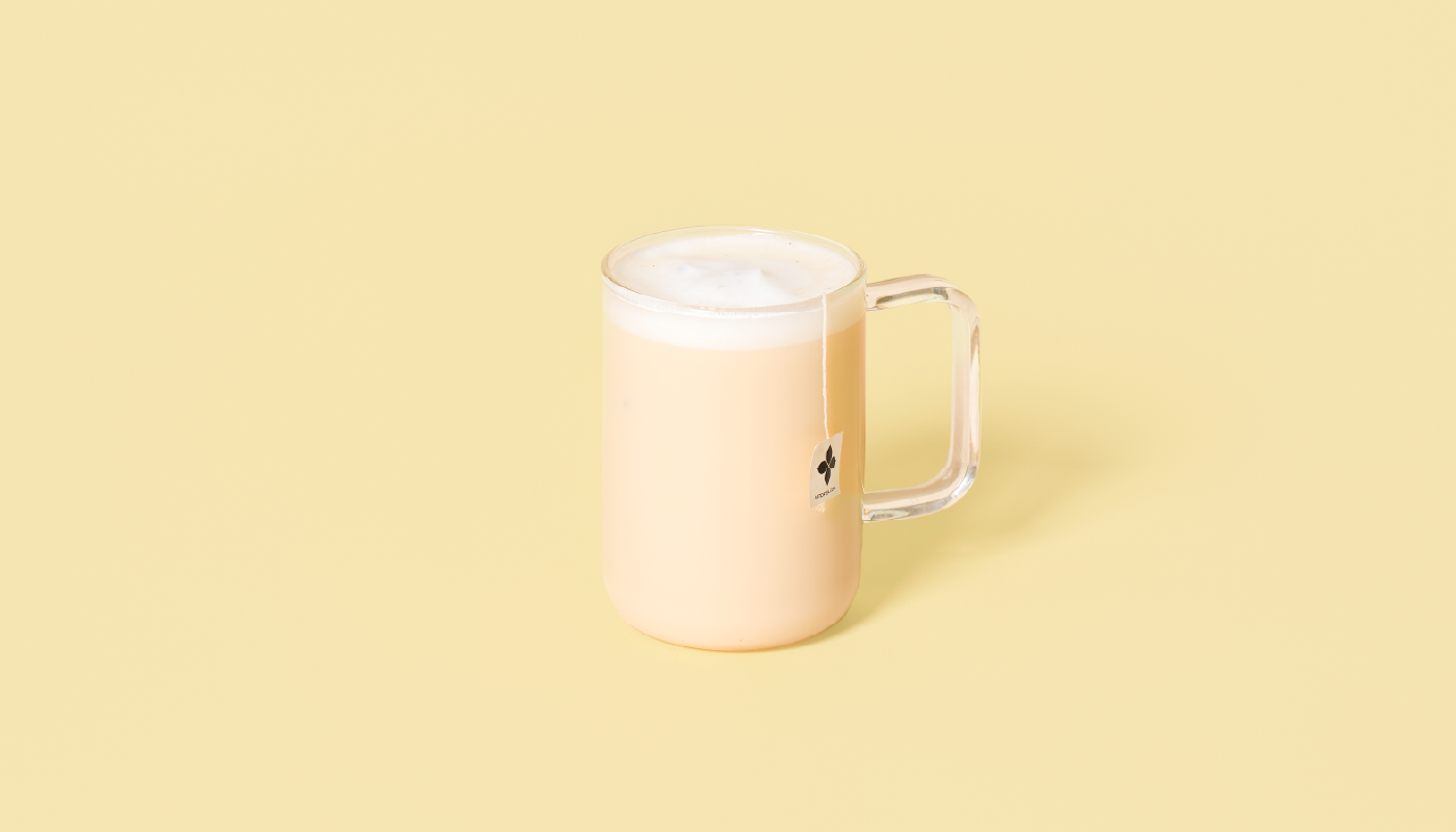 Hot English Breakfast Tea Latte (12 oz)