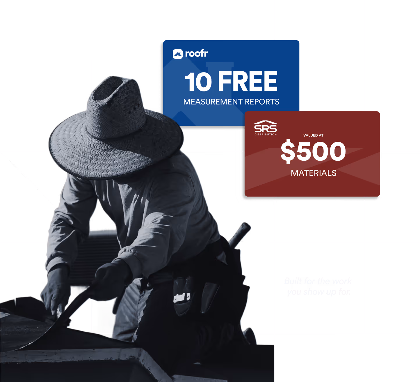 Construction worker wearing a wide-brimmed hat and gloves working on a rooftop with promotional graphics offering 10 free measurement reports and $500 materials.