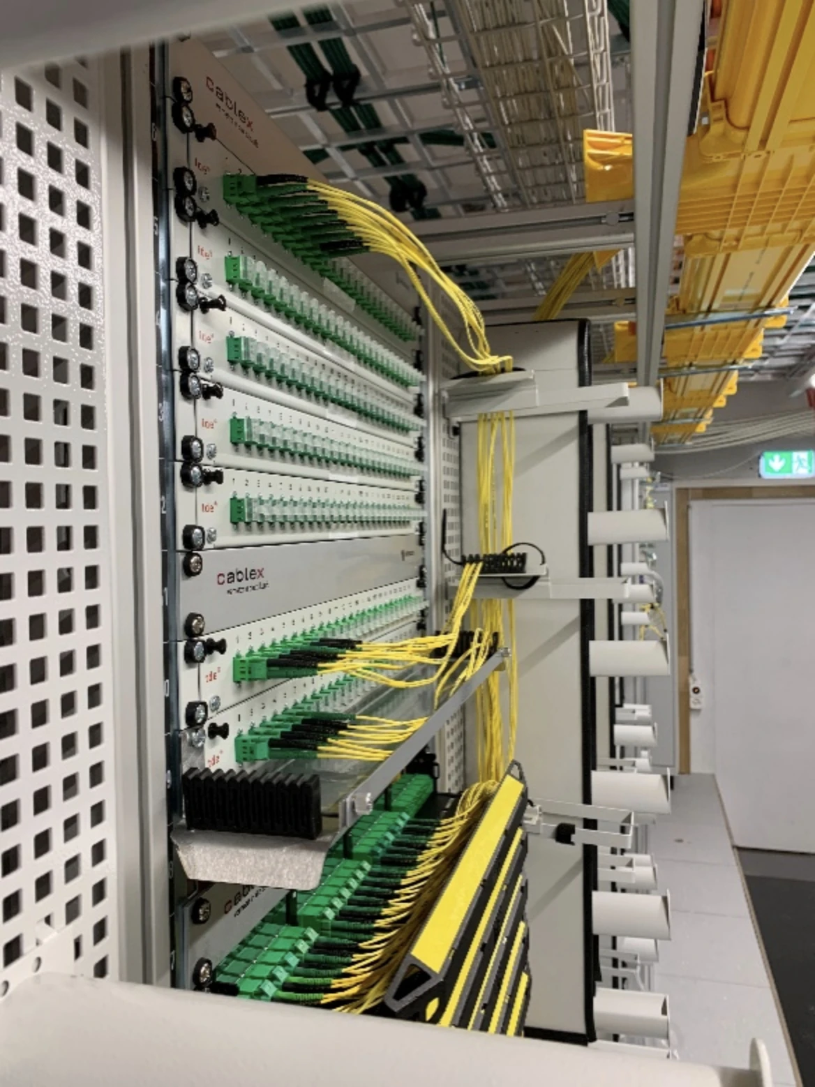 tML24 System mit Verkabelung