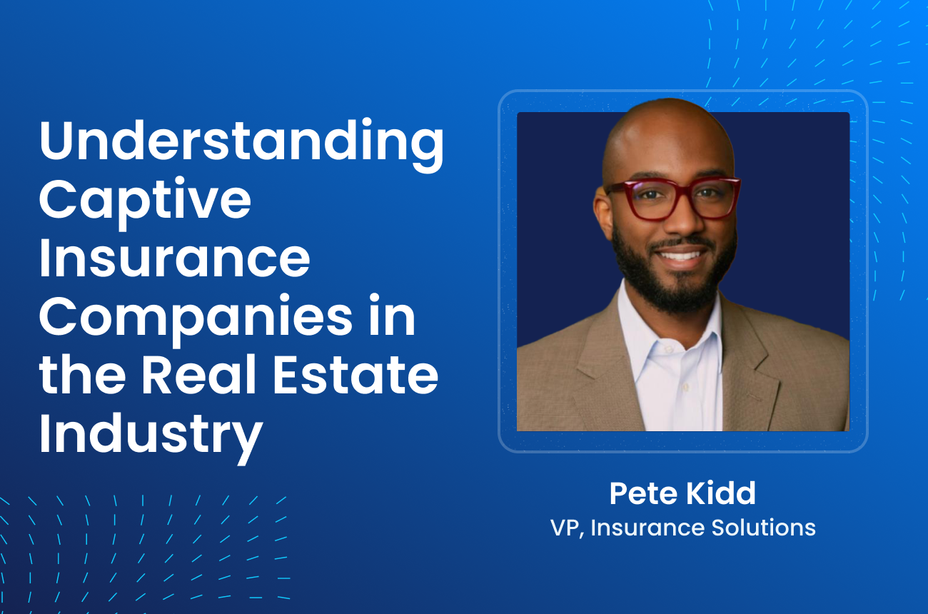 Foxen's VP, Insurance Solutions Pete Kidd is featured in this image with a blue ombre background. He has red eye glasses, a brown blazer and a white shirt.