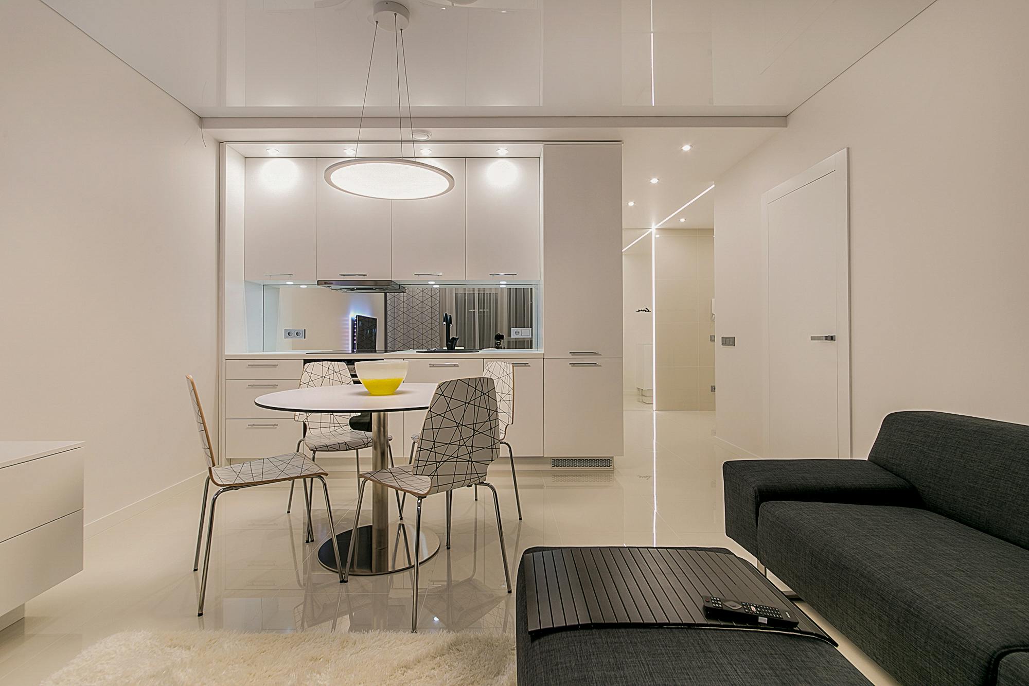 Maximizing Small Spaces with Refined Compact Interiors and Intentional Design