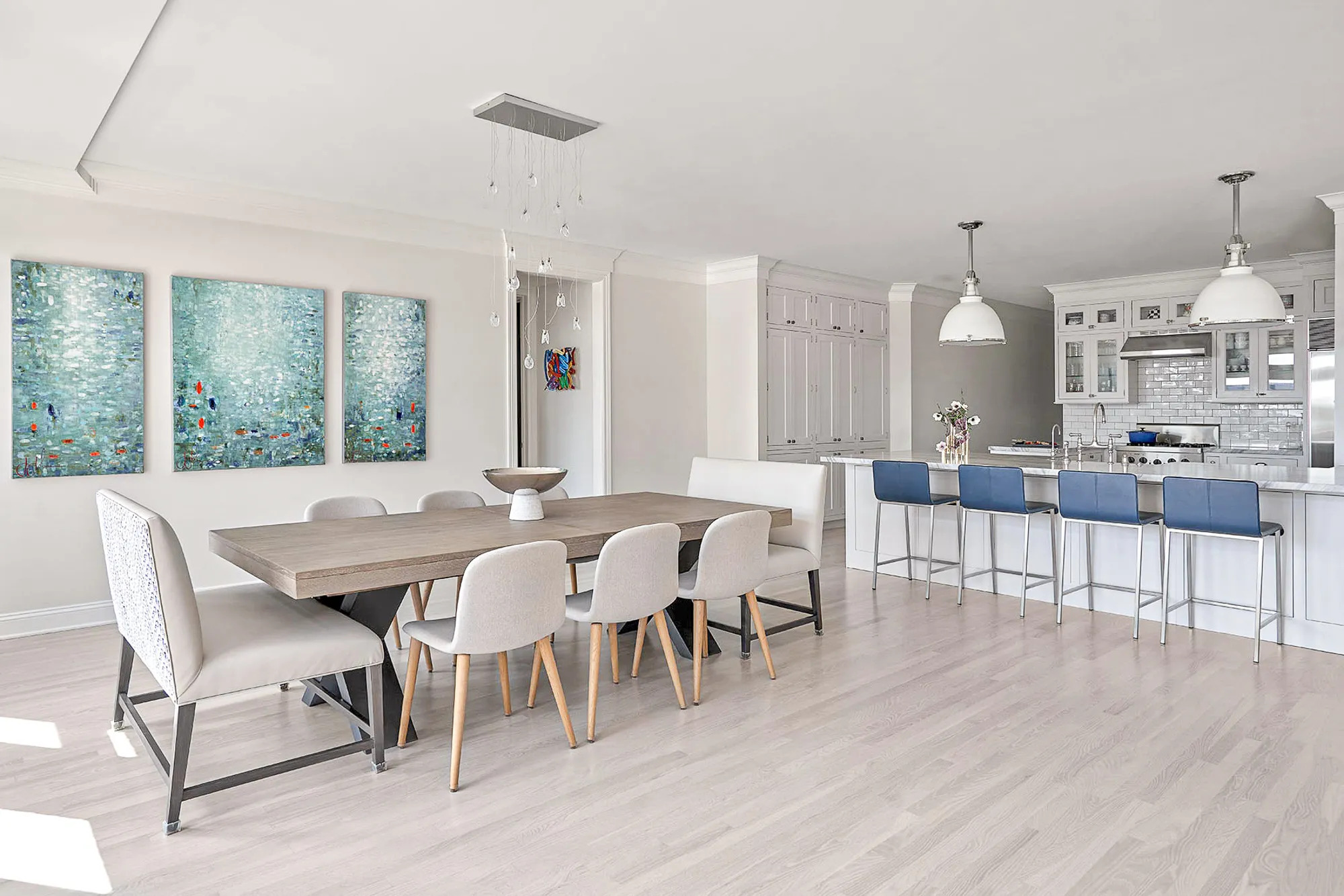 How to Choose the Right Kitchen and Bathroom Remodeling Contractor for Your Chicago Home