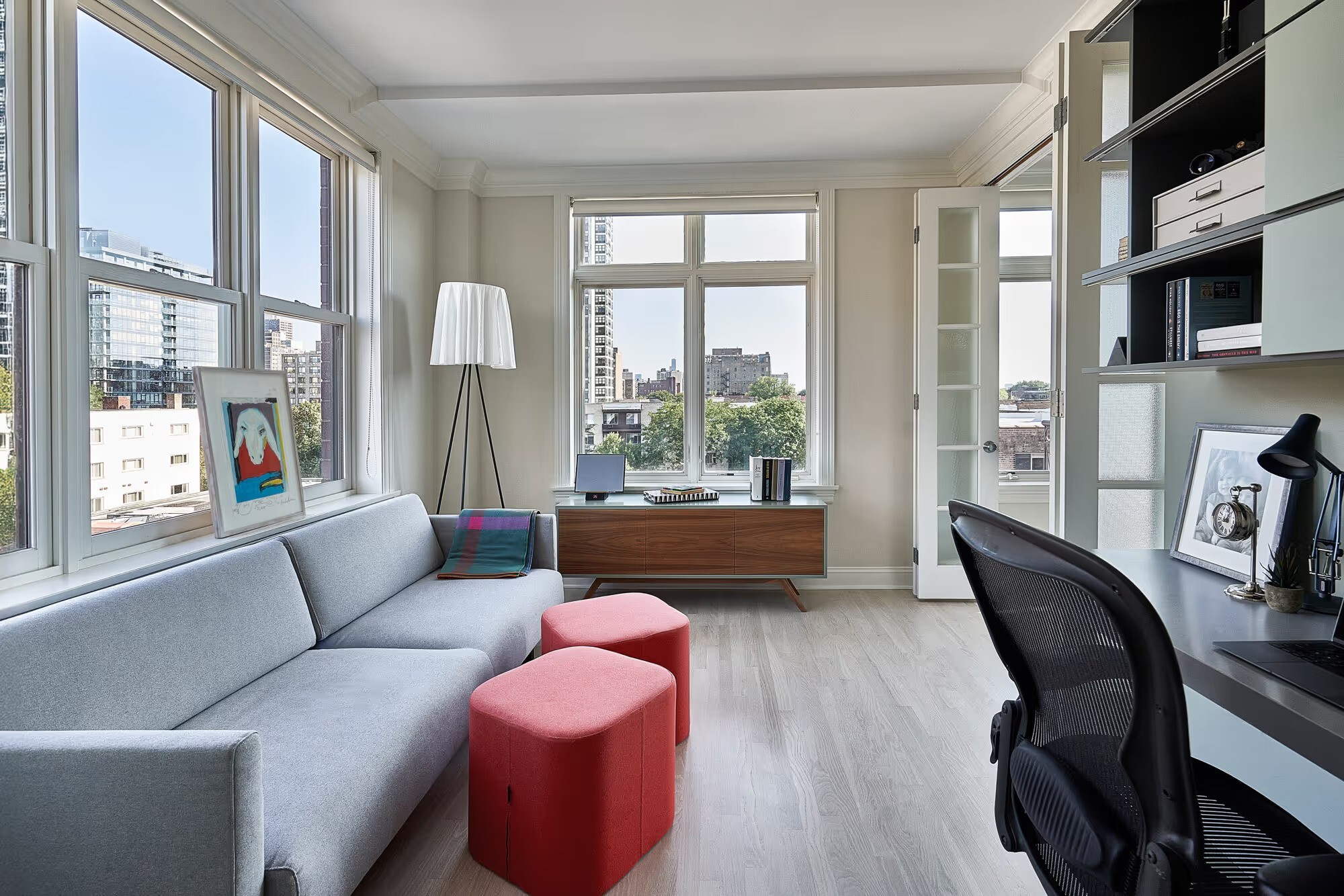 Maximizing Small Spaces with Refined Compact Interiors and Intentional Design
