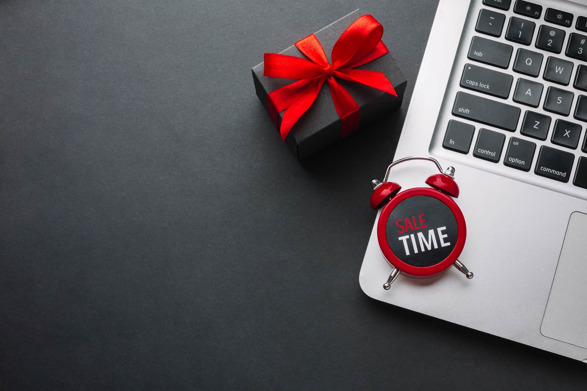 Black Friday vs. Cyber Monday: How to Approach a Strategy for Your Ecom Store