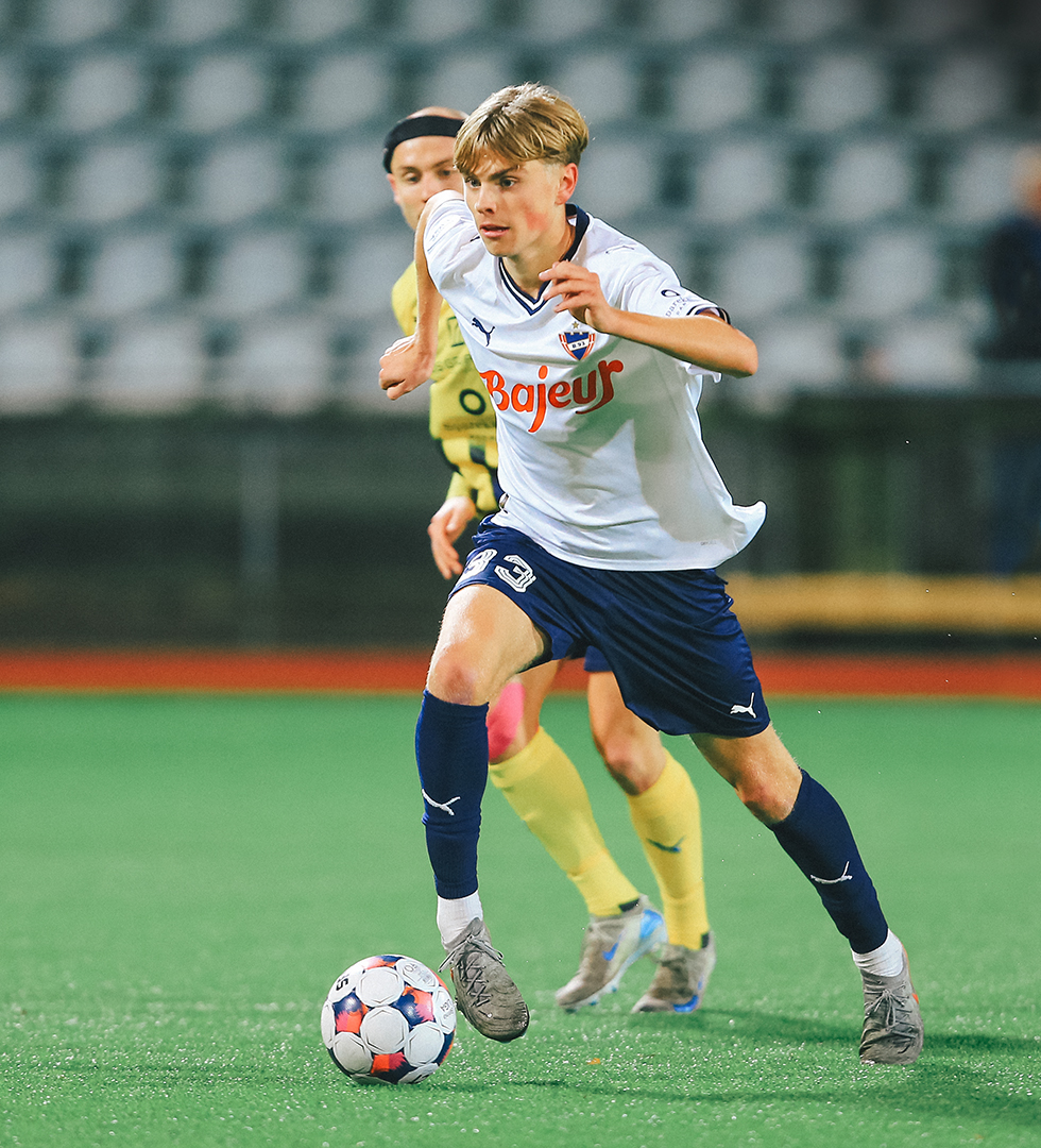 Sven Leschly skriver kontrakt til 2028