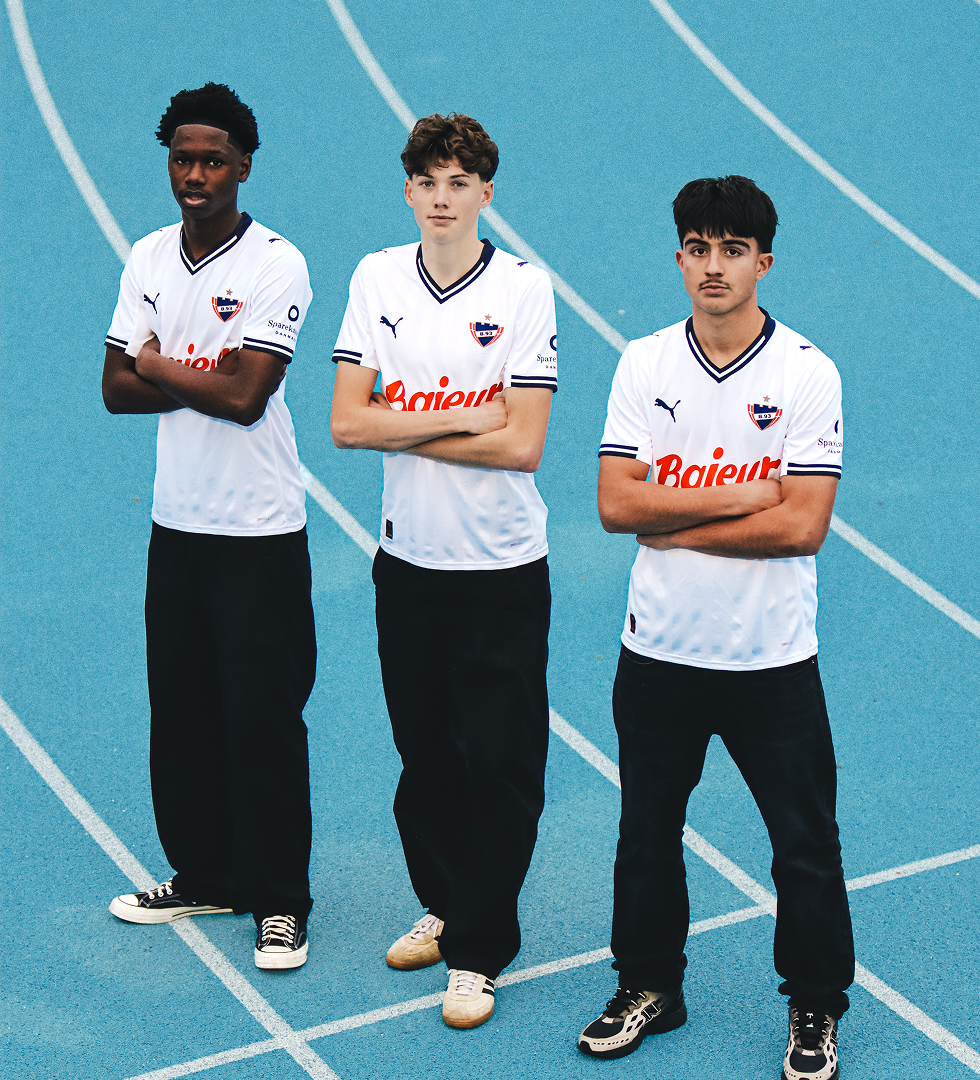 B.93 talenter belønnes med kontrakter