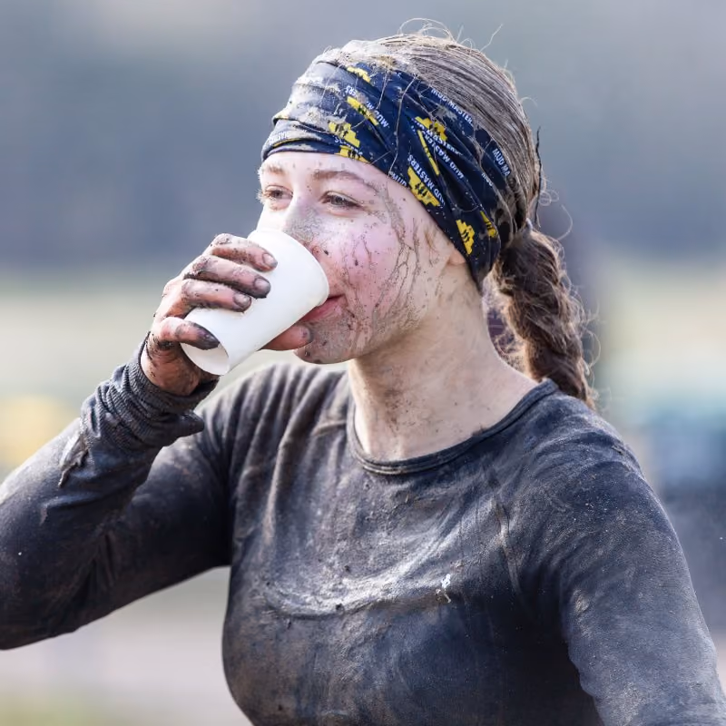 Water en fruit op het parcours