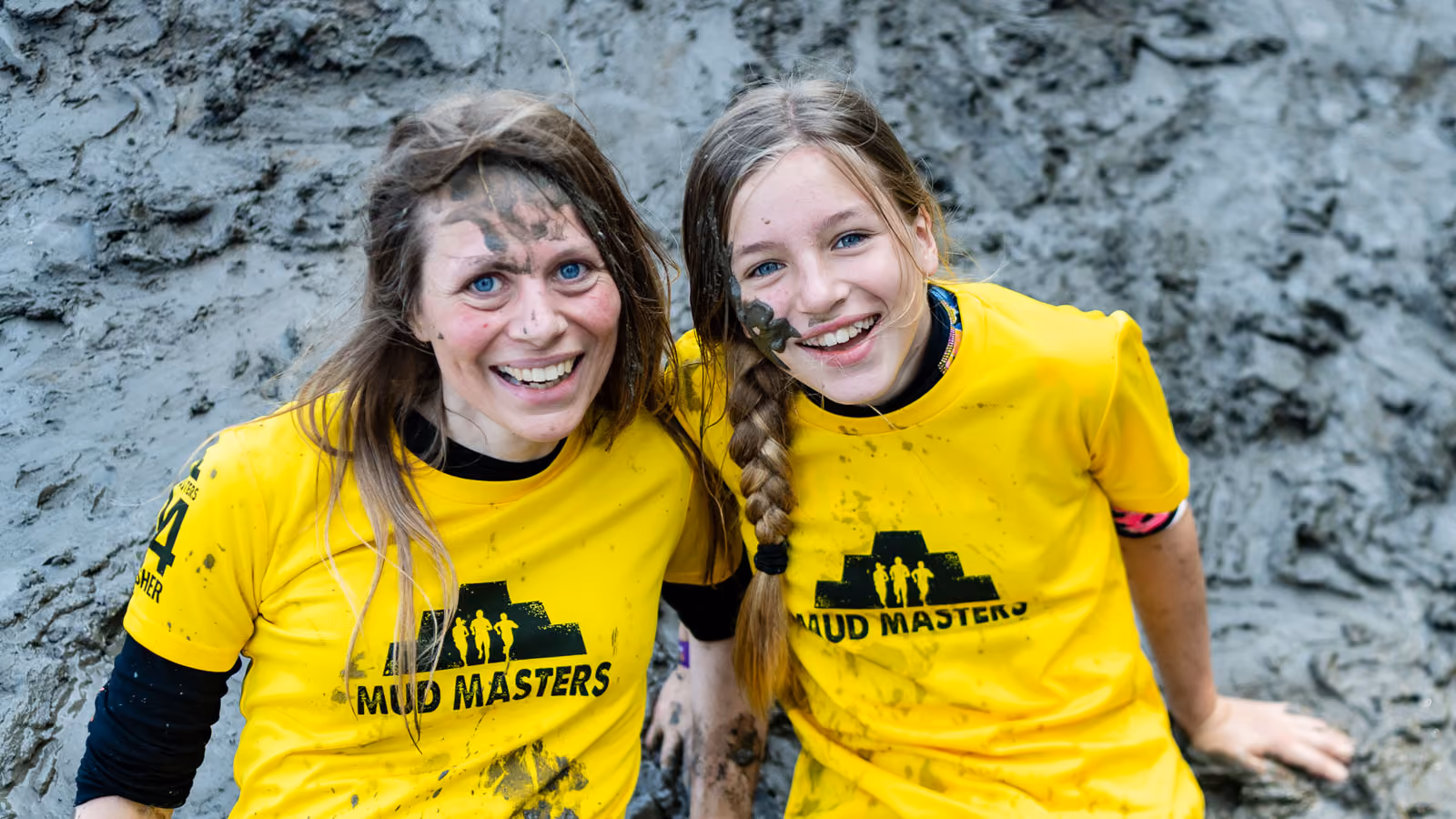 Pictures of people doing a Mud Run of Mud Masters