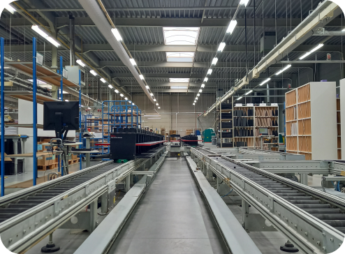 A picture of RPI factory, one of HelloPrint's partner, the picture shows printers and a wharehouse