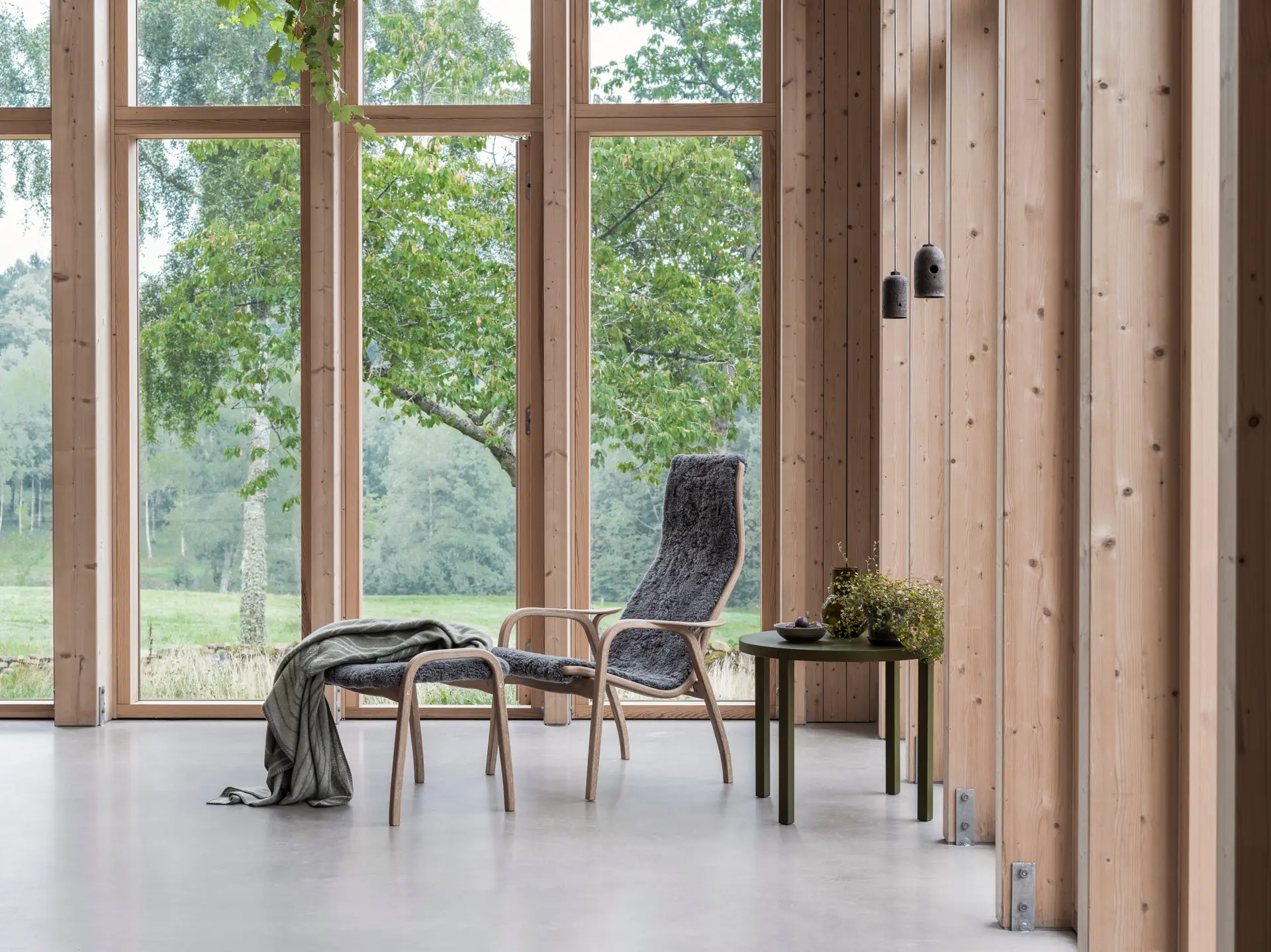 Lamino lenestol inkludert fotskammel