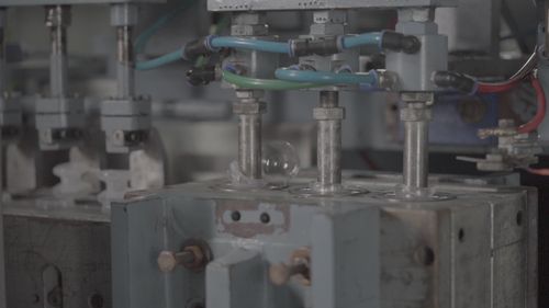 The Ultimate Showdown: Extrusion Blow Moulding vs. Other Plastic Molding Techniques