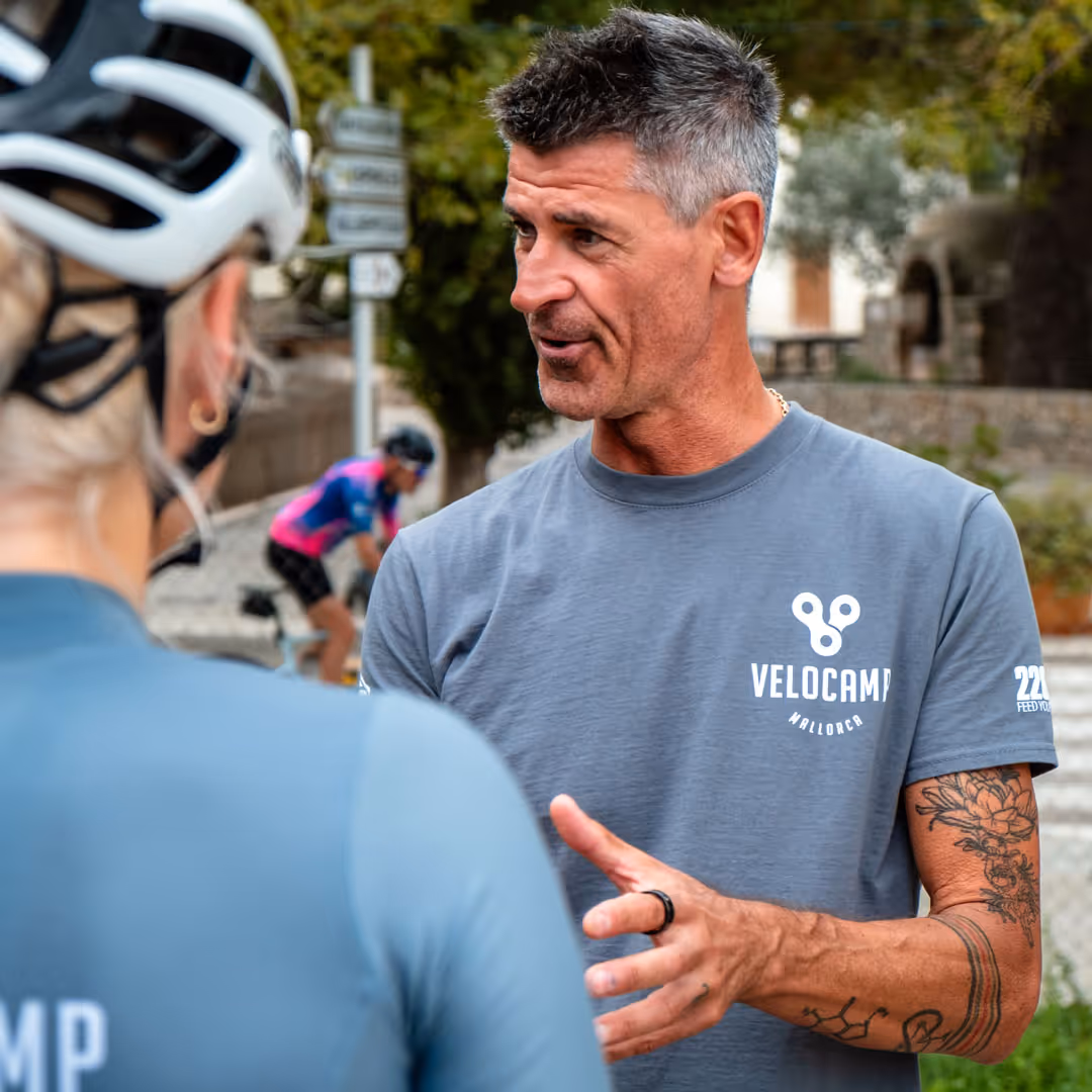 ladi demko giving advice to riders