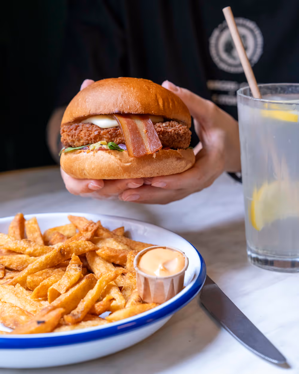 photo d'un burger en version vegetarienne