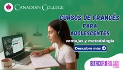 Banner con adolescente con audífonos en clase virtual frente a laptop junto al texto "CURSOS DE FRANCÉS PARA ADOLESCENTES ventajas y metodología."