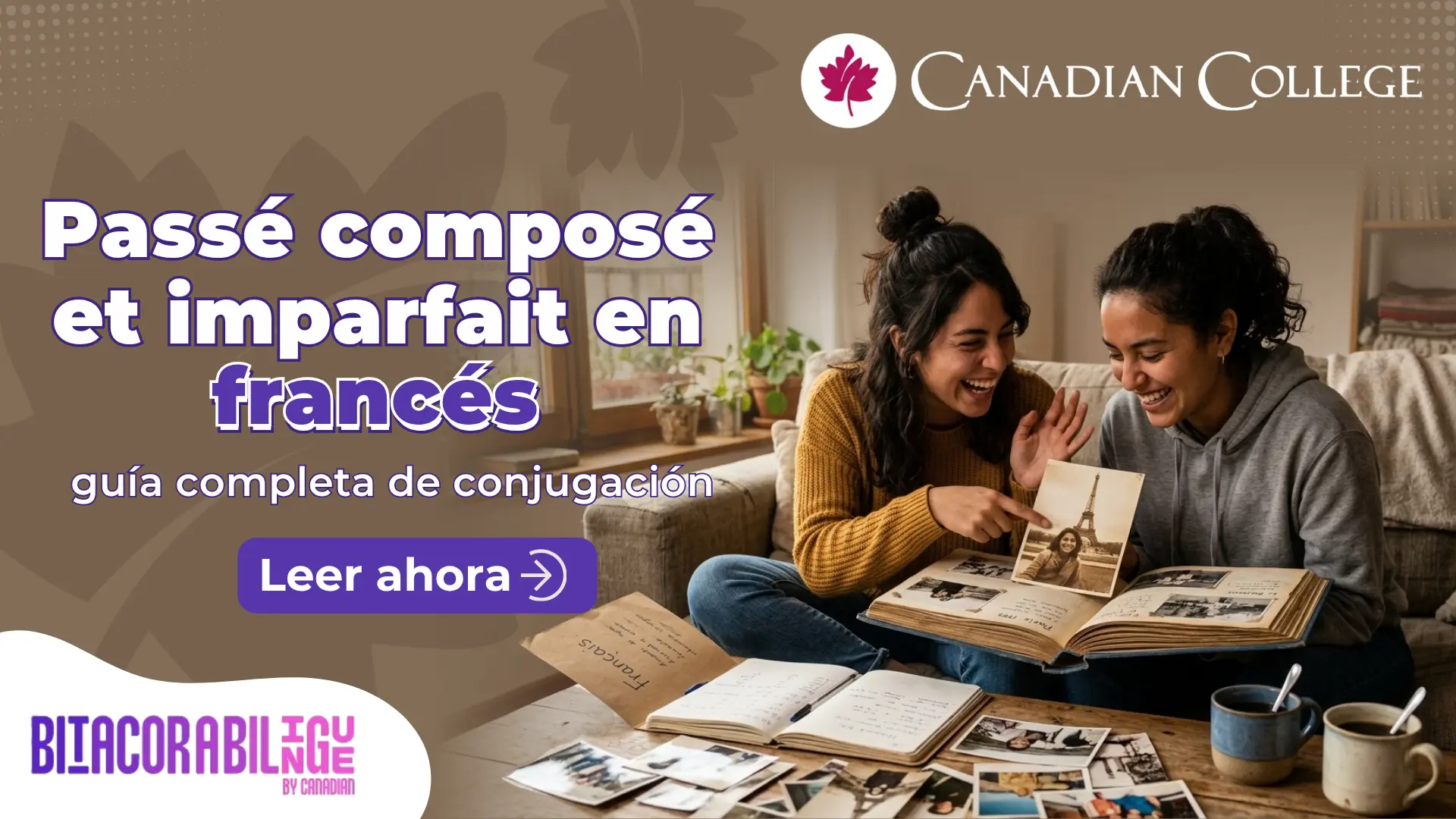 Dos mujeres mirando un álbum de fotos en una mesa junto al texto Passé composé et imparfait en francés guía de conjugación.