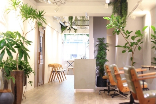 サロン風景写真