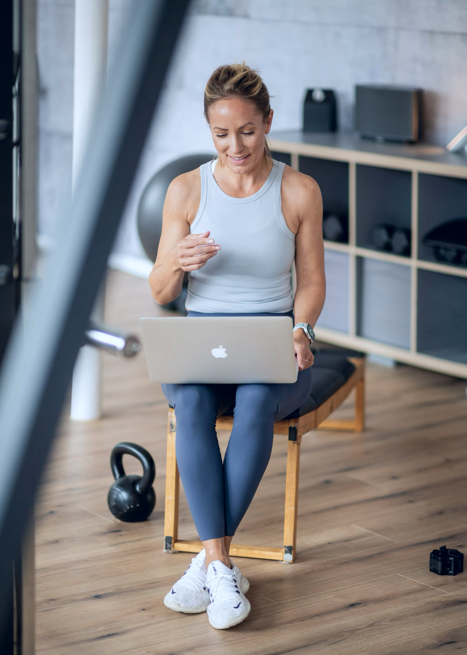 Personal Trainerin Julia Naumann für Frauen in Solingen und online