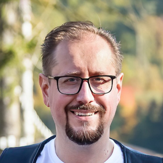 Andrzej Szajna - Chairman of the Board of Power EV