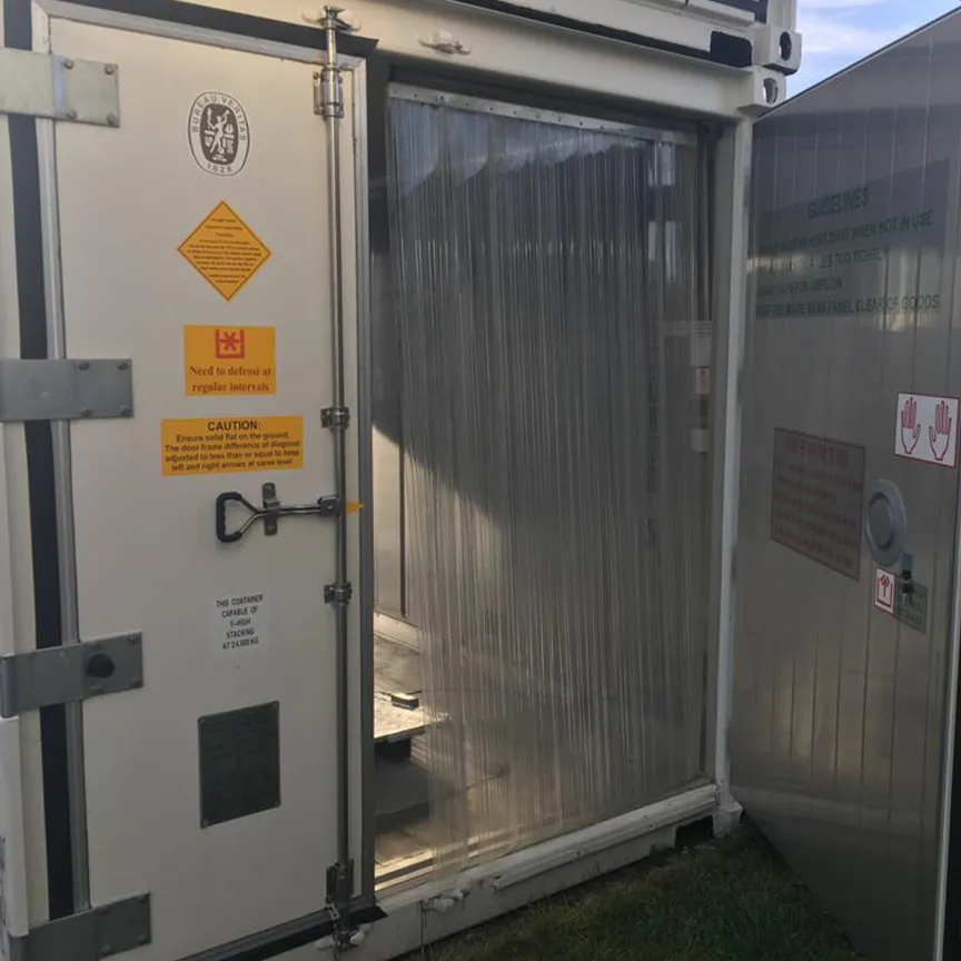 Isoliercontainer_Kältevorhang